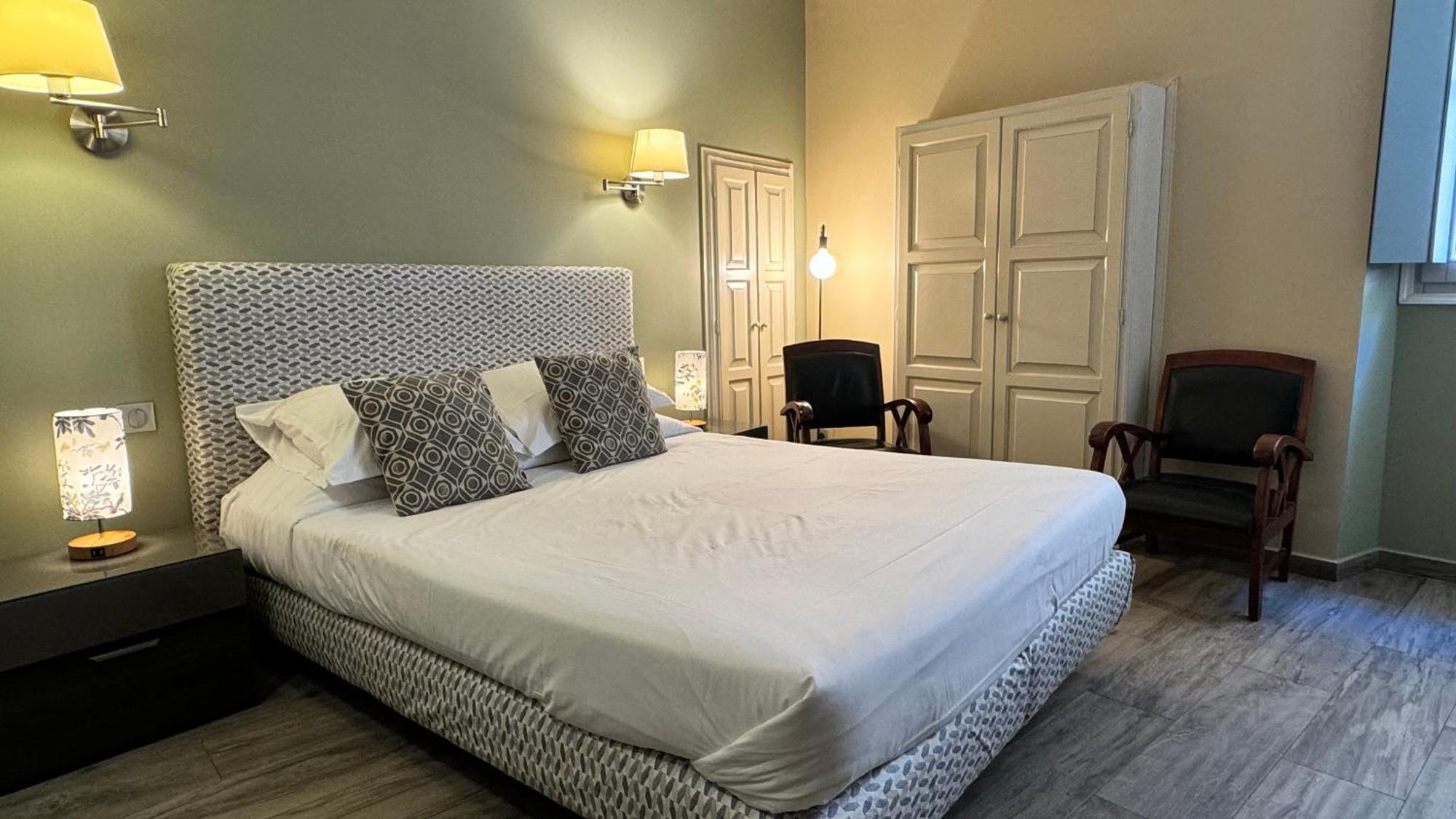 Double Room,1592088023:JPEG