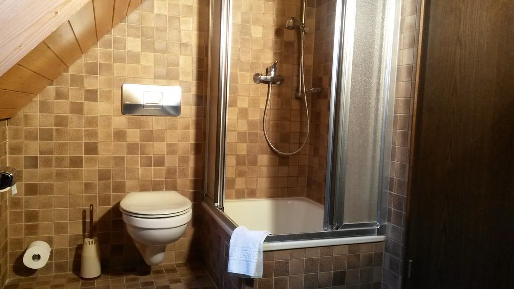 Standard One-Bedroom Apartment,766859386:JPEG