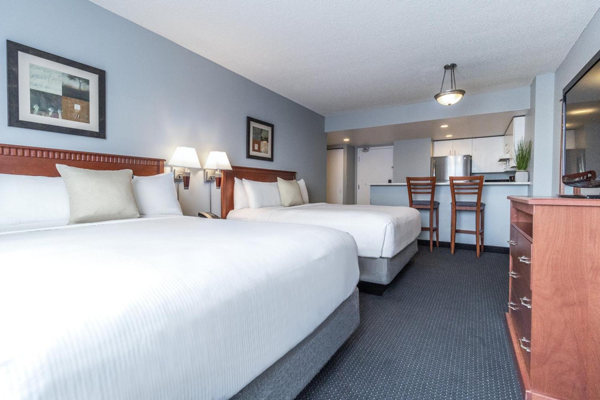 Two-Bedroom Suite,1710146244:JPEG