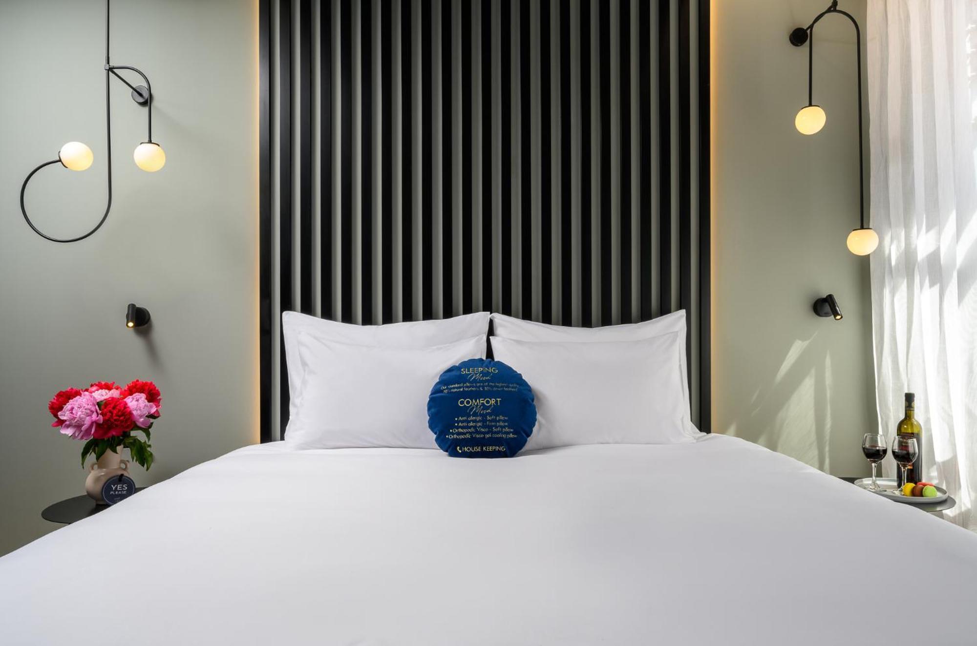 Deluxe Double or Twin Room City View