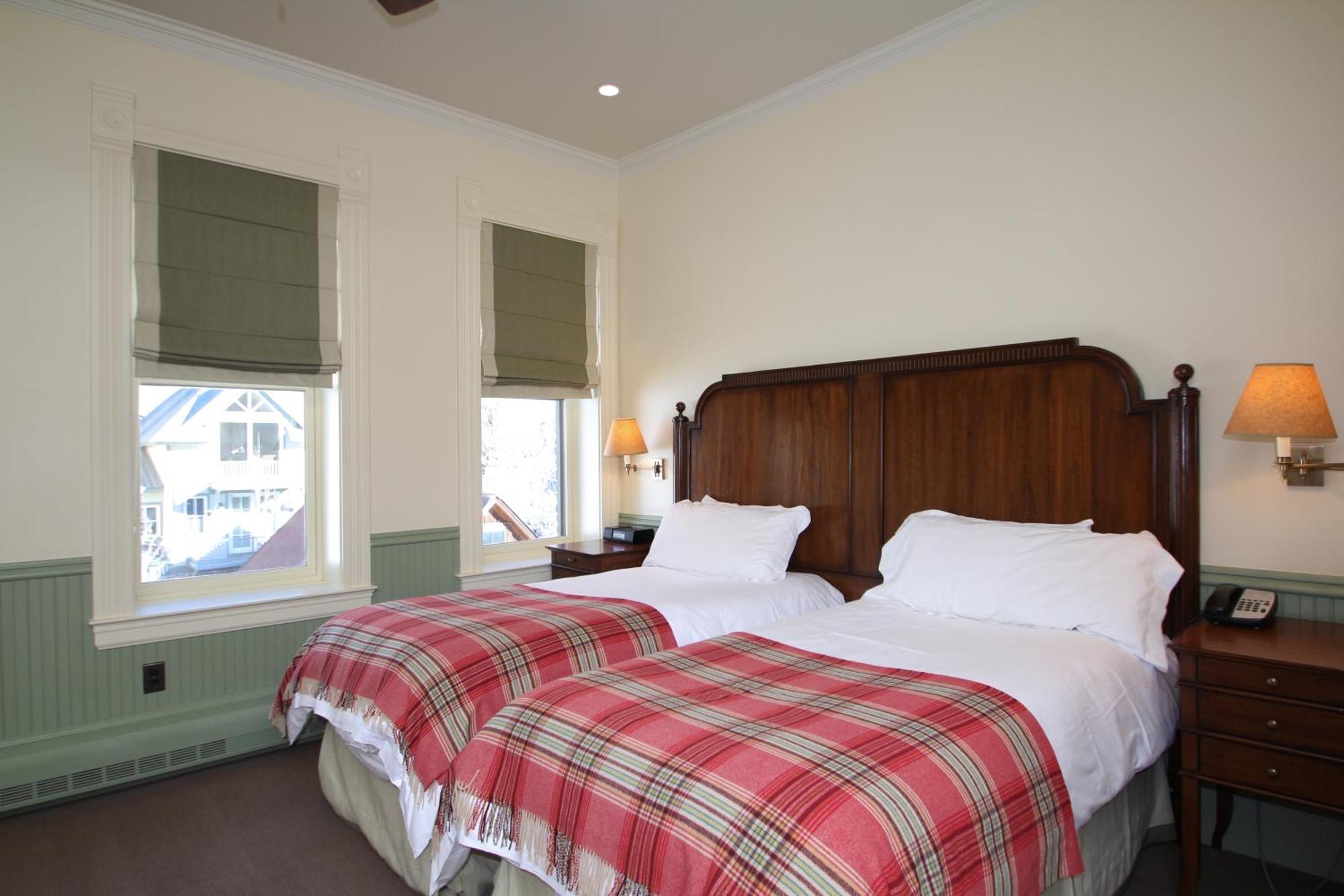 Grand King Room