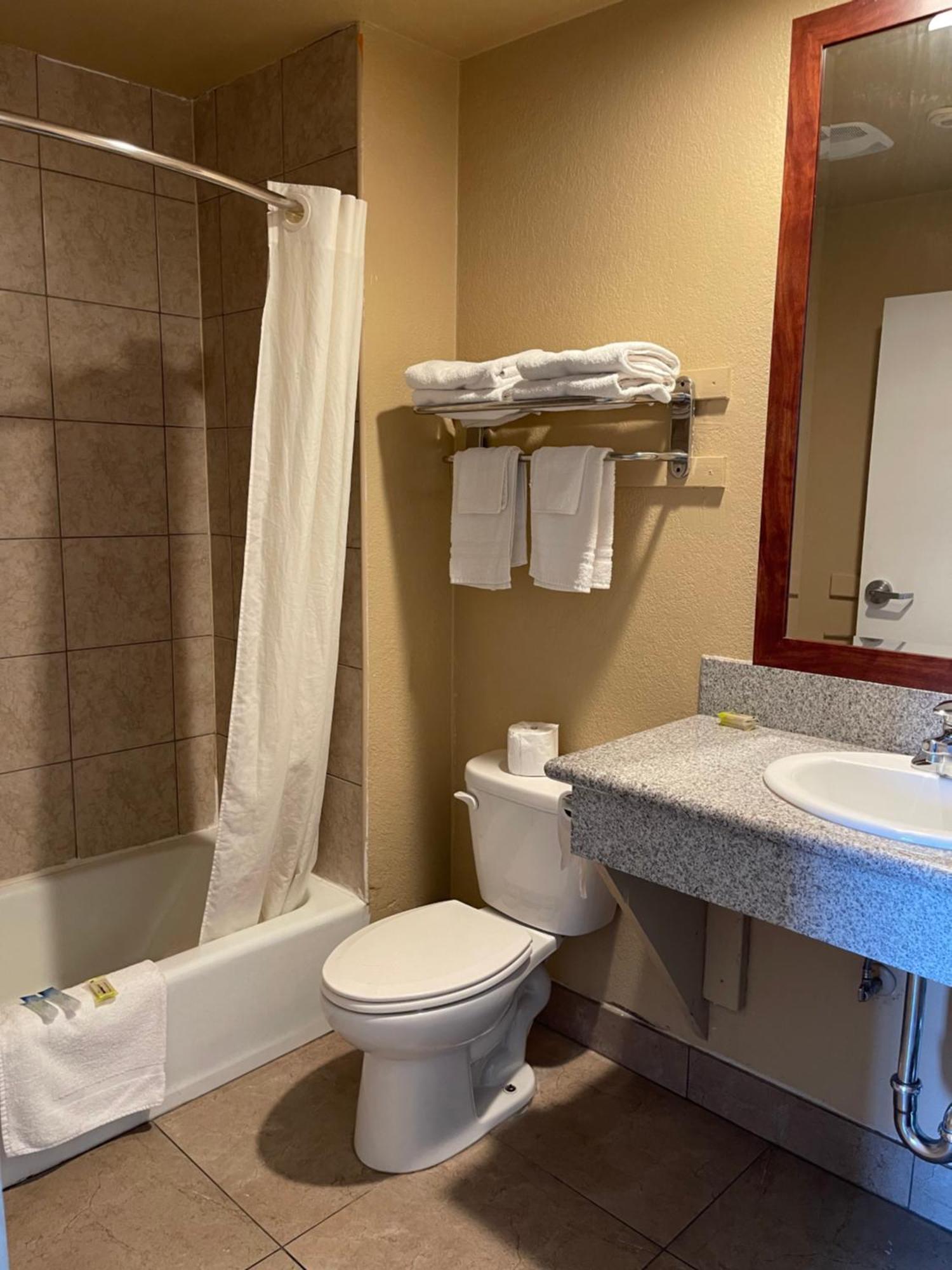 Double Room Two Double Beds Non-Smoking