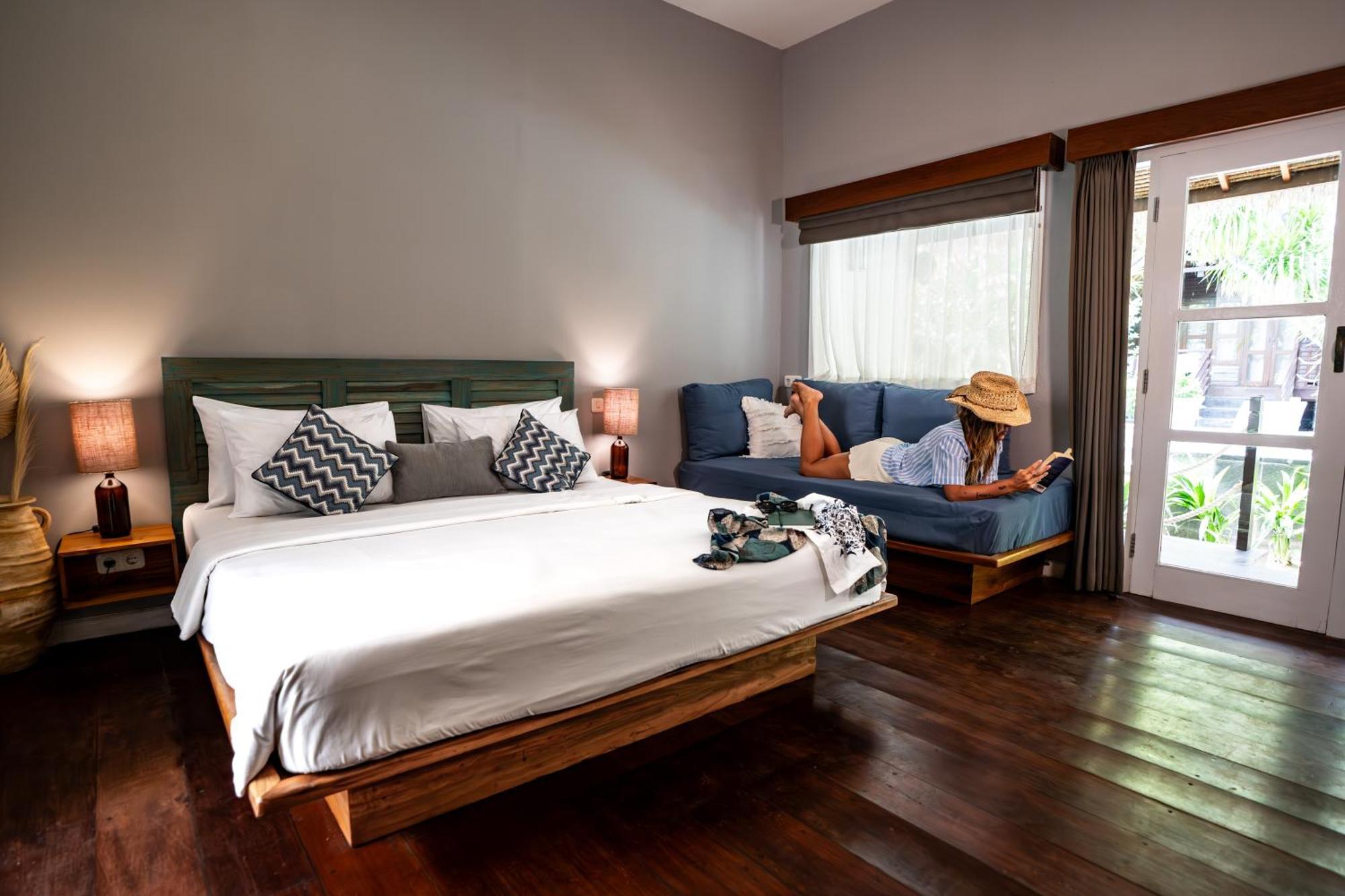 Deluxe Room,1345376402:JPEG