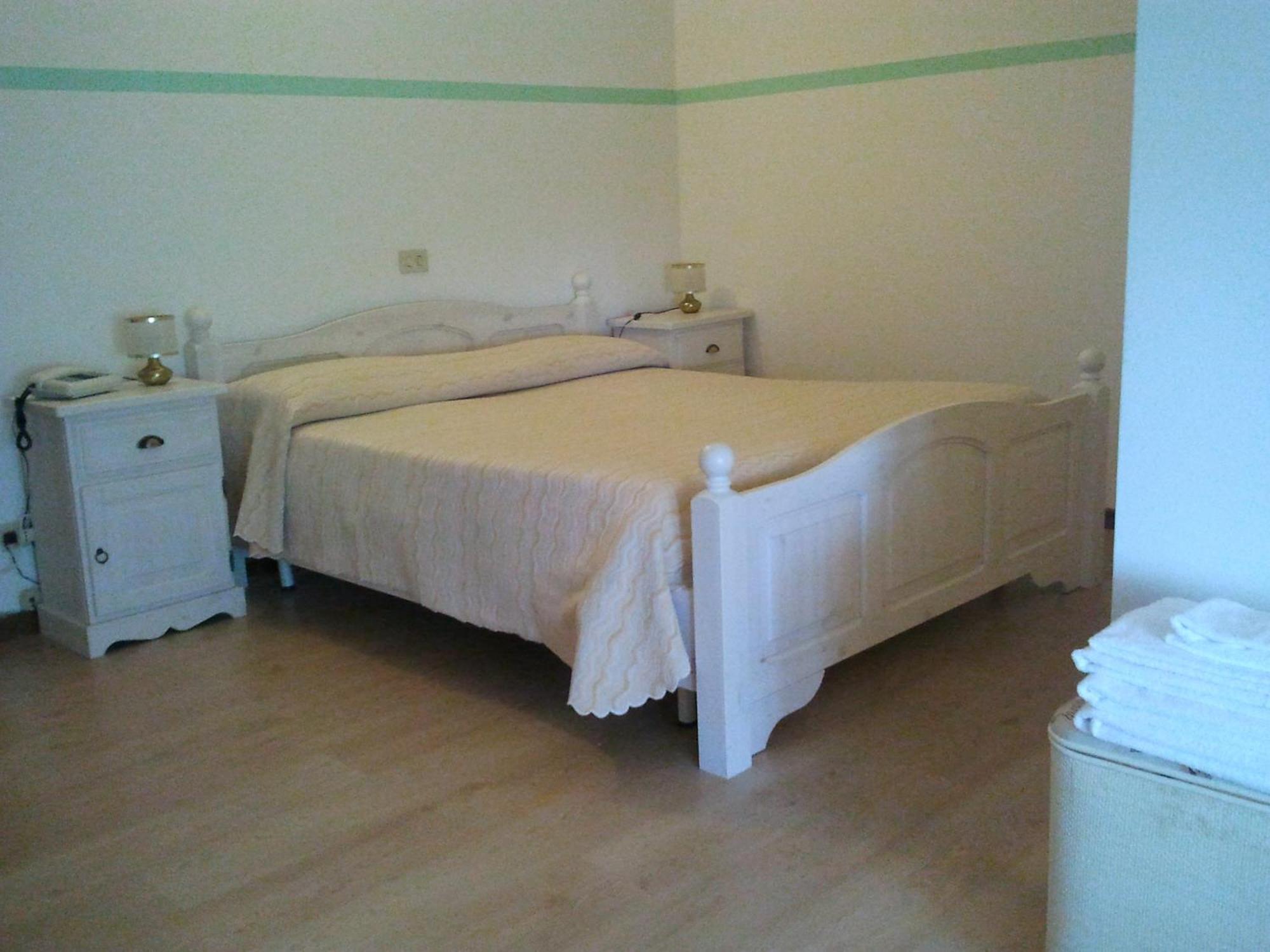 Double or Twin Room,114185219:JPEG