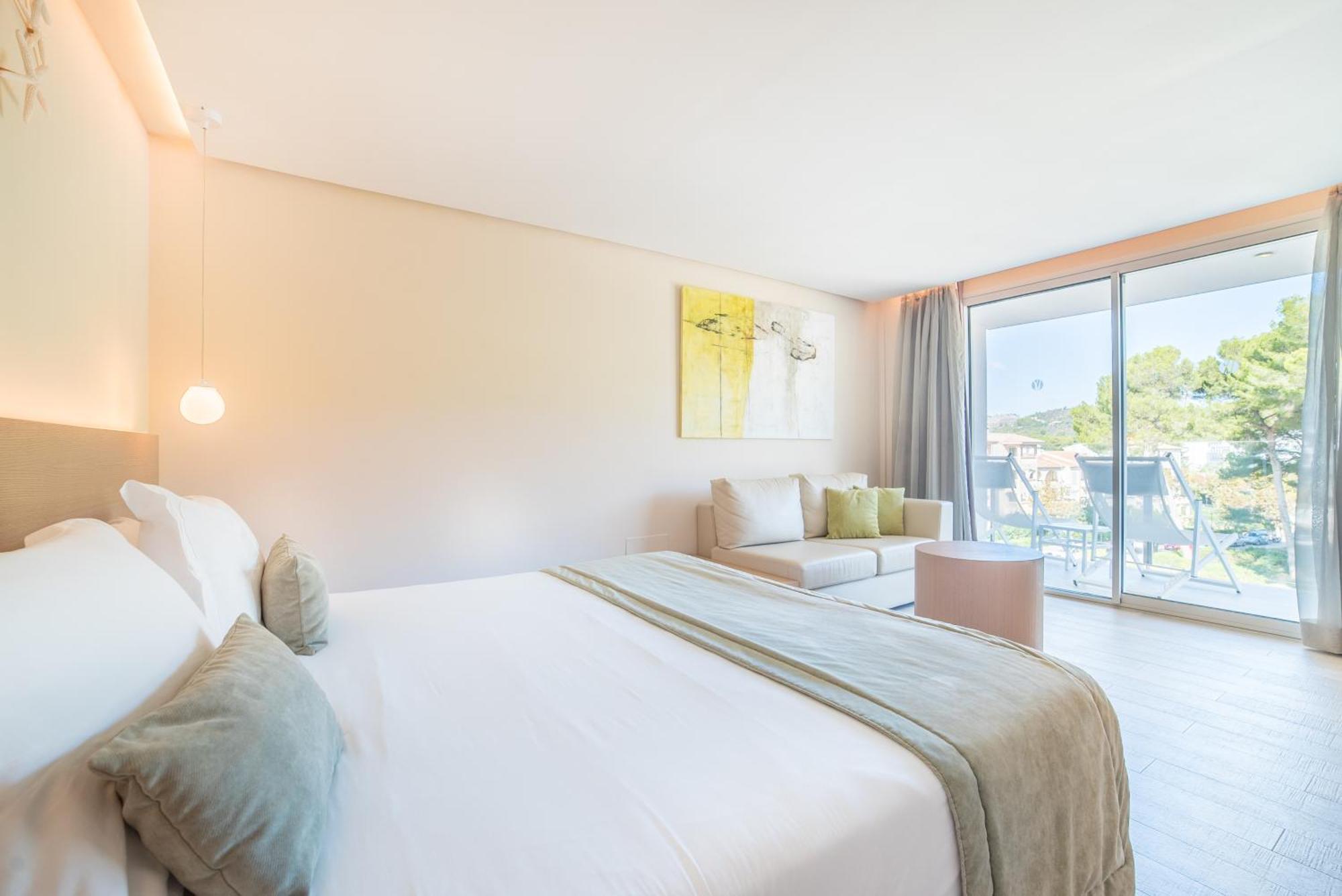 Superior Double Room Lateral Sea View