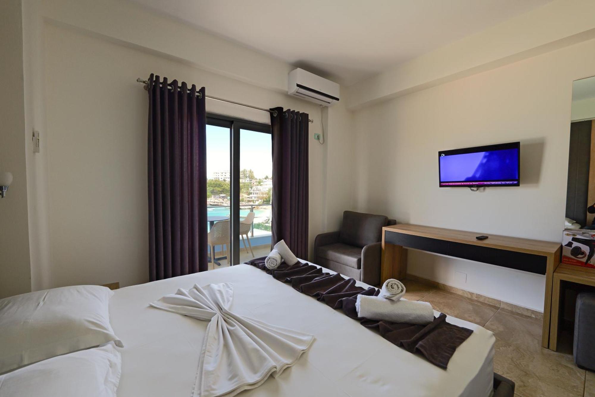 Triple Room Sea View