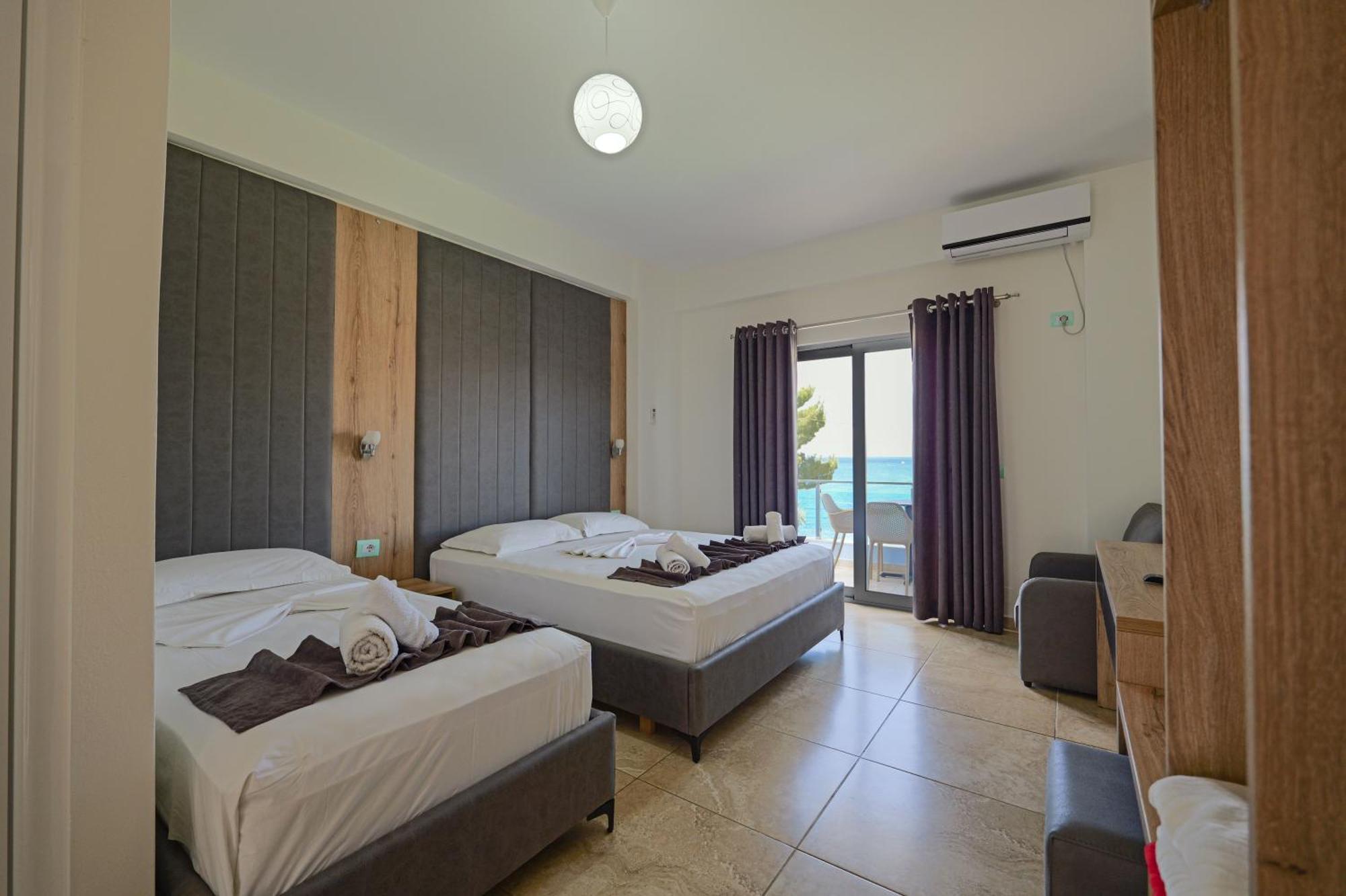 Triple Room Sea View