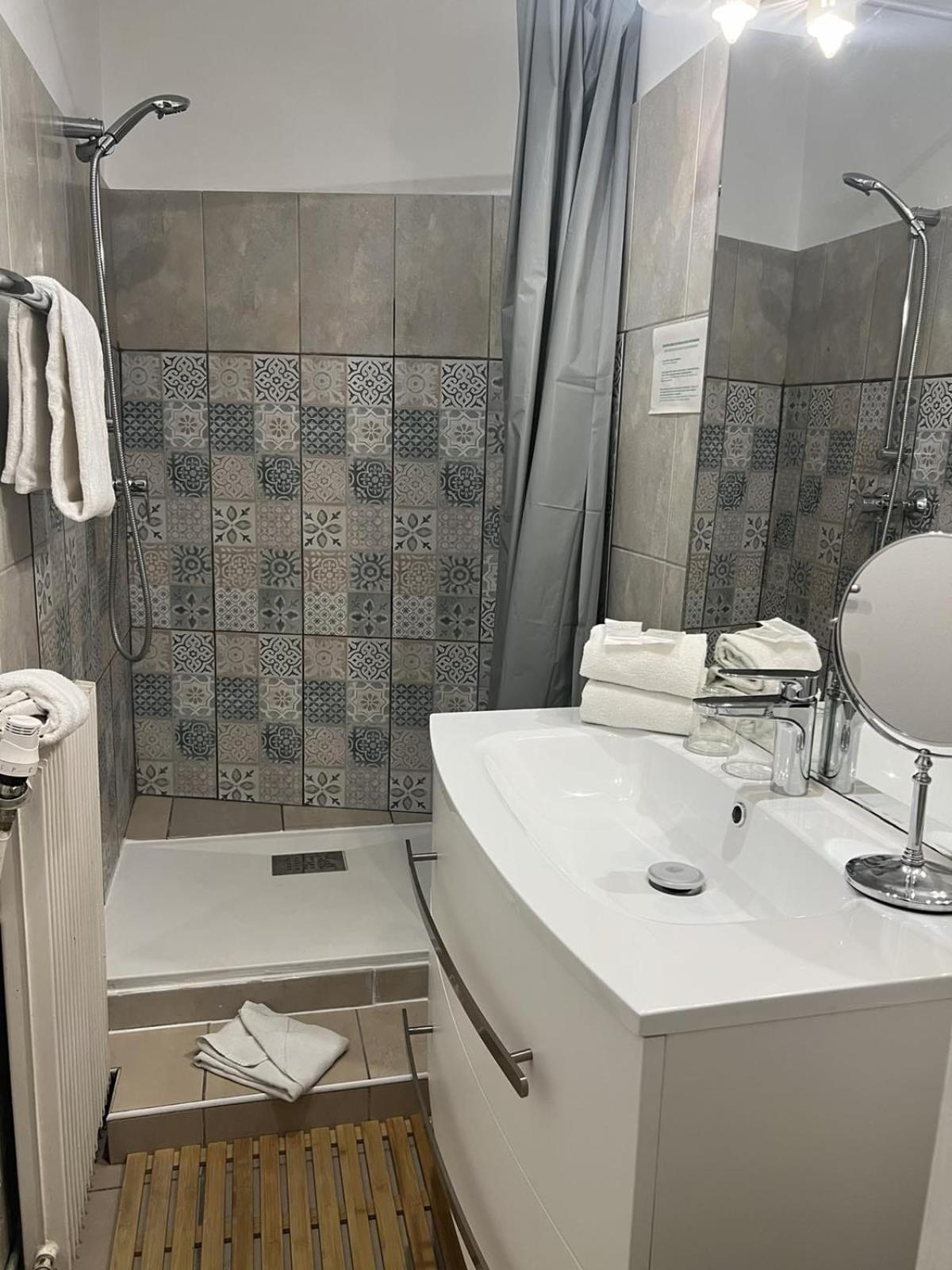 Quadruple Room,1580273797:JPEG