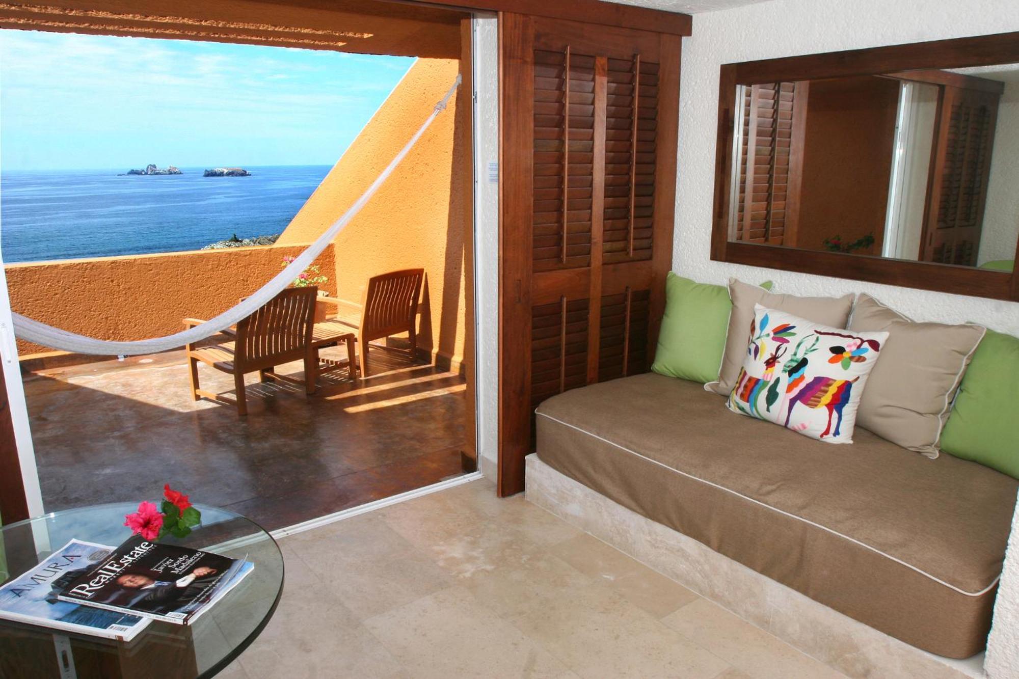 Brisas Beach Club One King Bed Adults Only,1301474854:JPEG