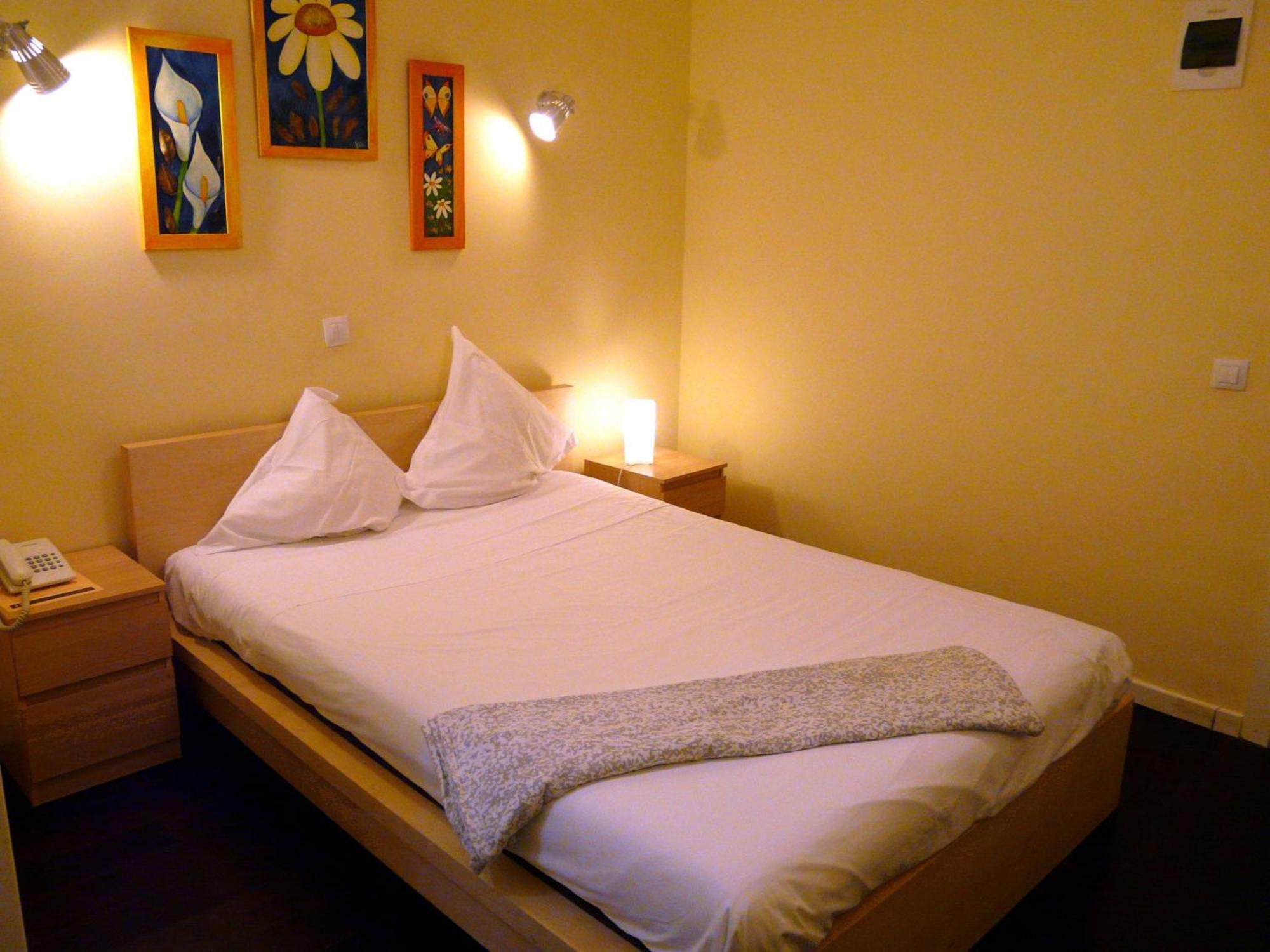 Small Double Room,1742795697:JPEG