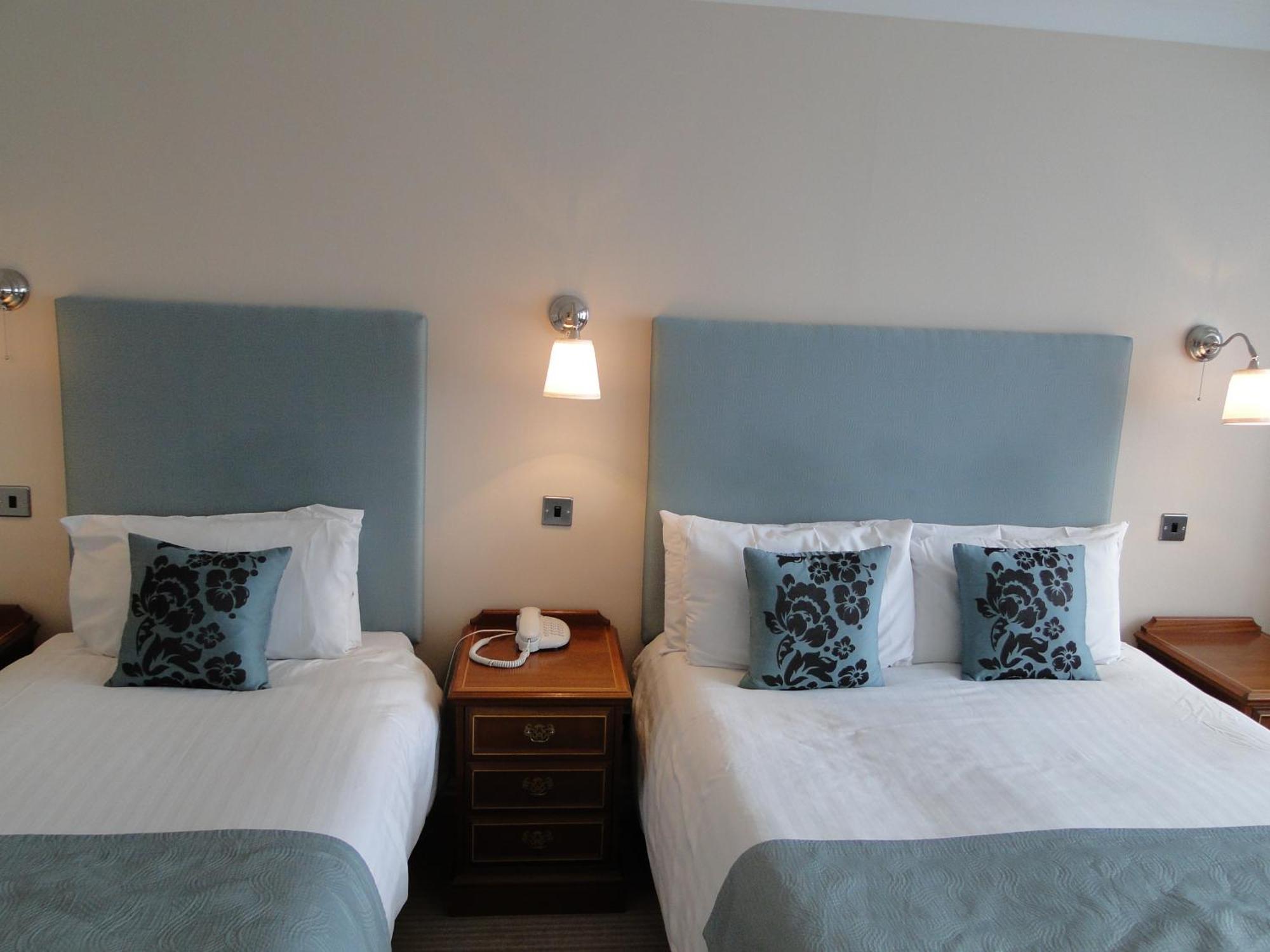 Family Room,1580446375:JPEG