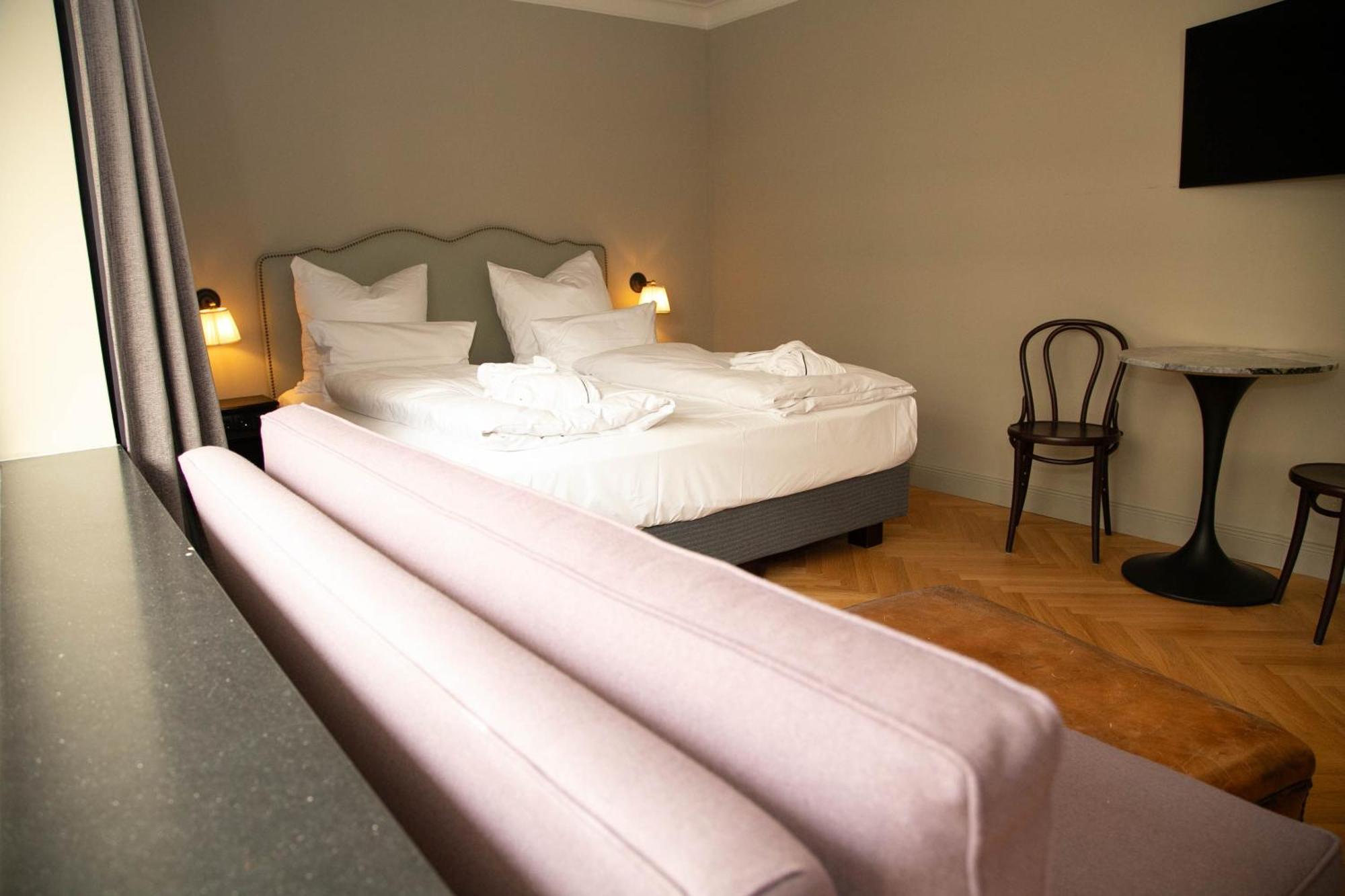 Superior King Room