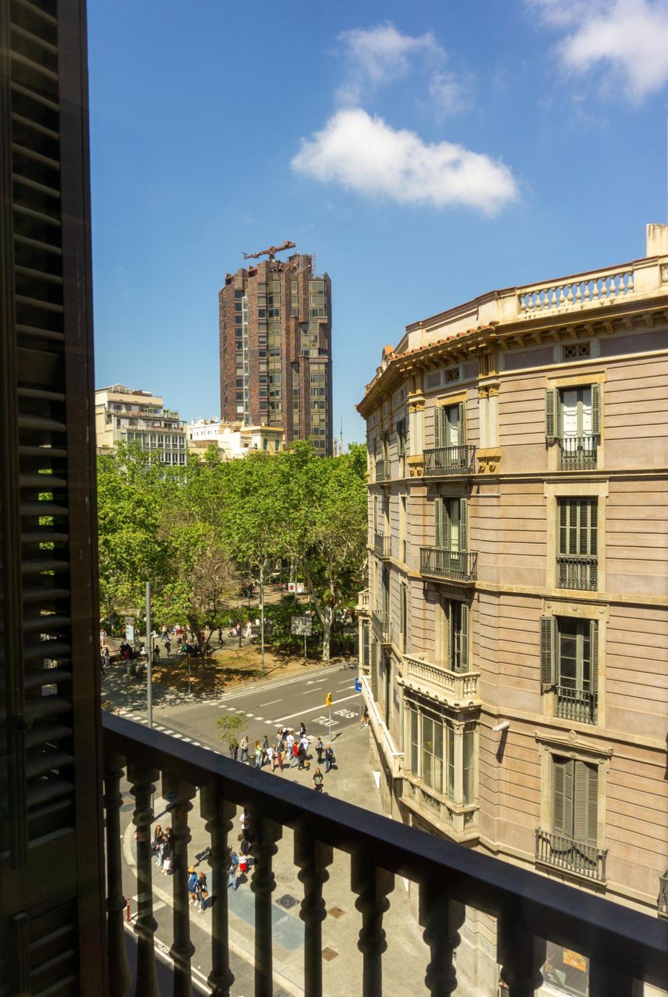 Standard Twin Room City View