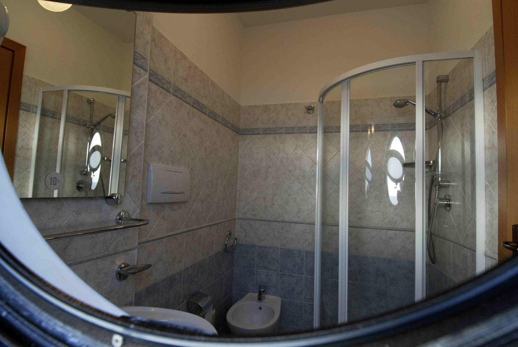 Double or Twin Room Sea View