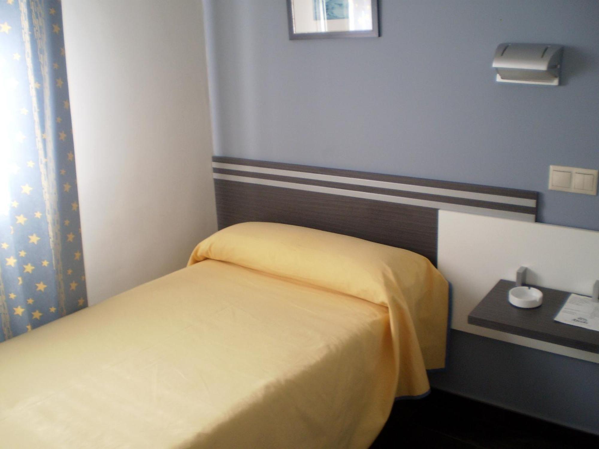 Single Room,1580533759:JPEG