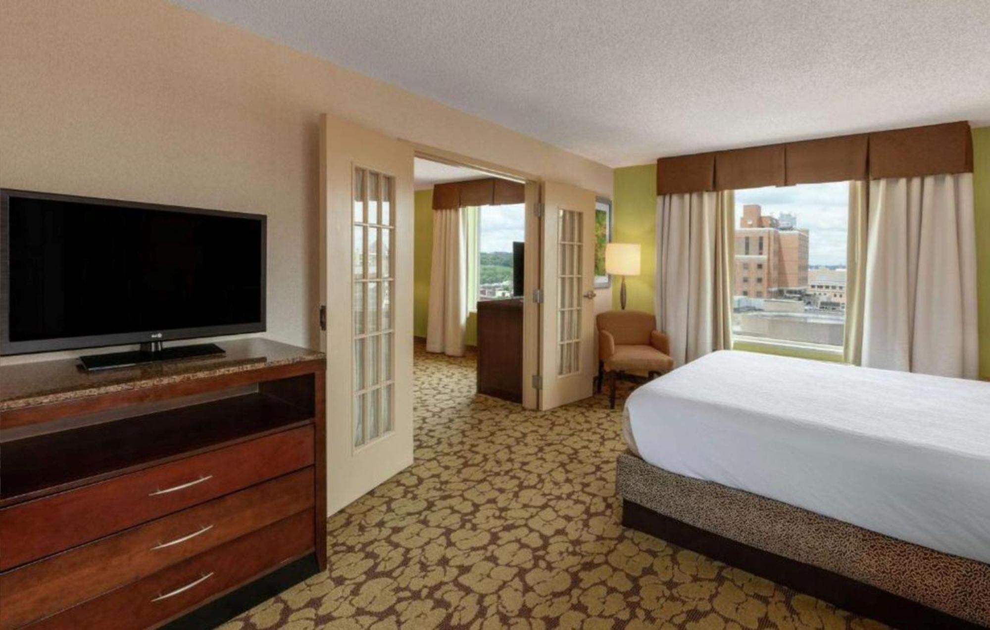 One-Bedroom King Suite,1551502363:JPEG