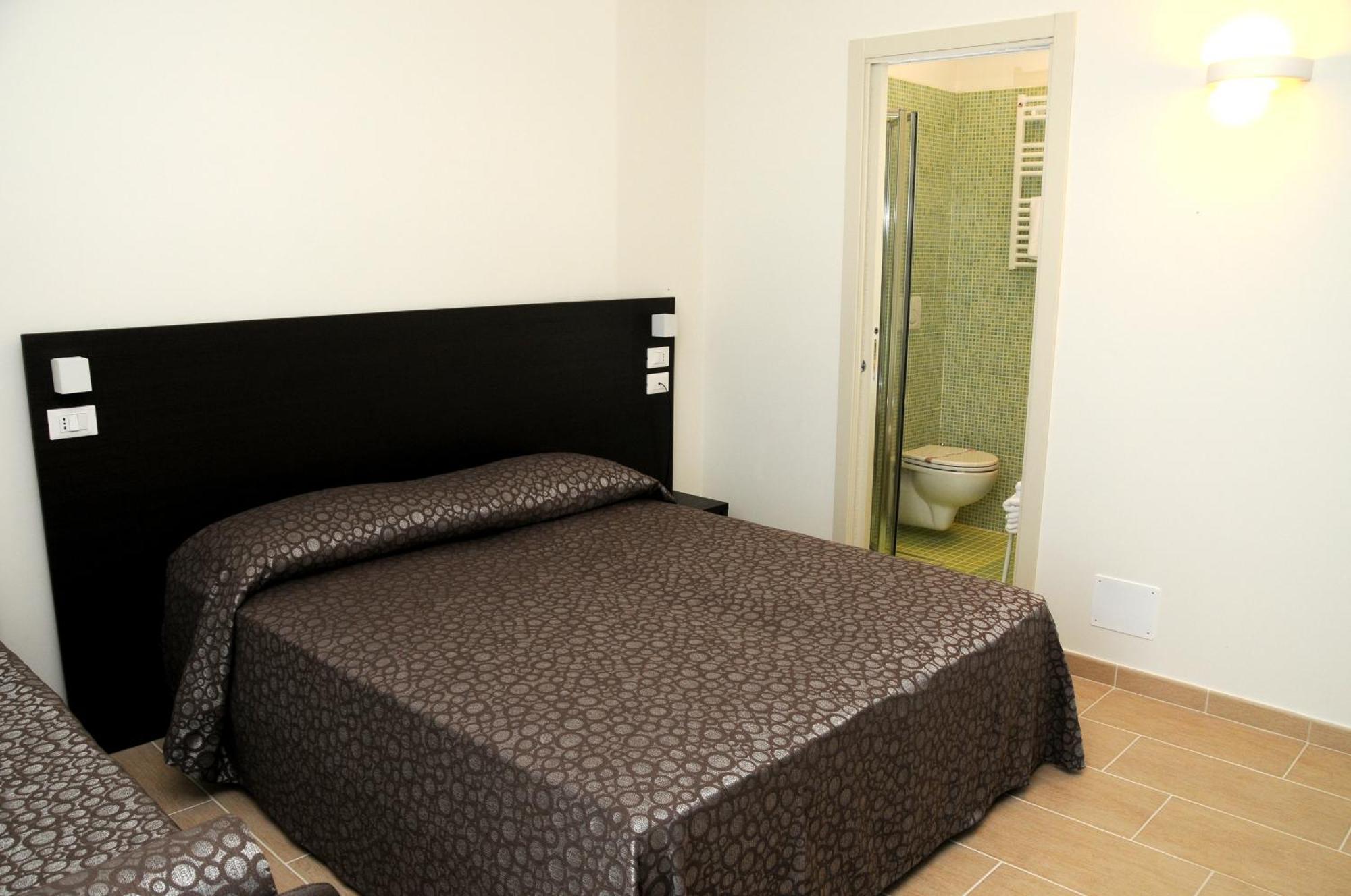 Double or Twin Room,1580629937:JPEG