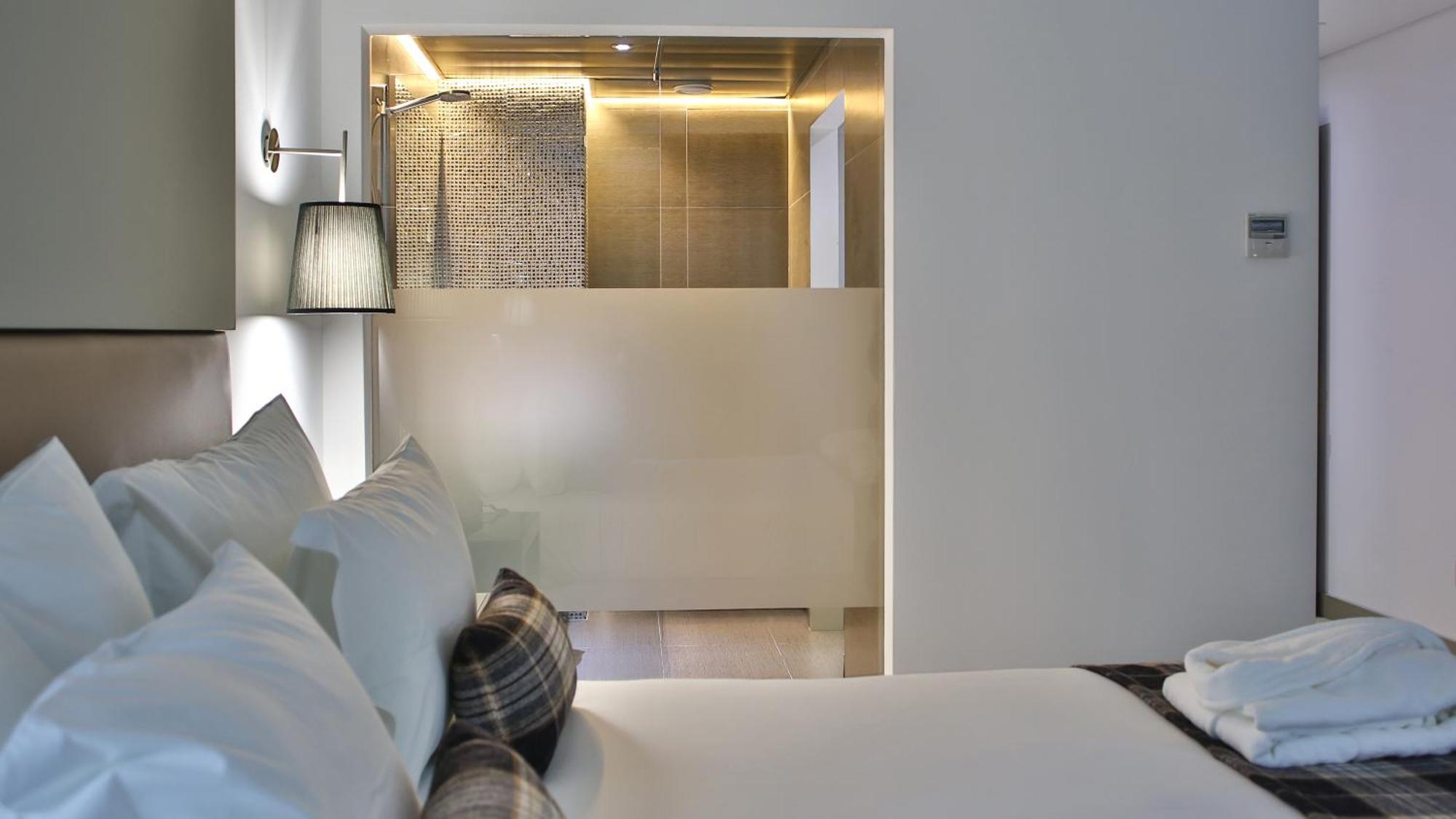 Double Room Terrace River View Ground Floor