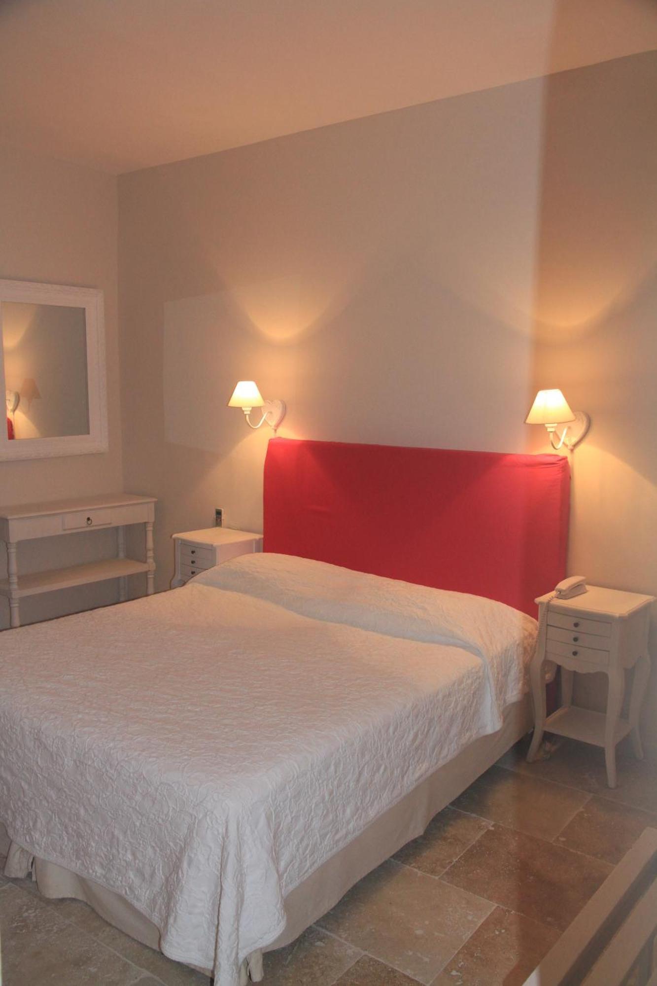 One-Bedroom Apartment Terrace