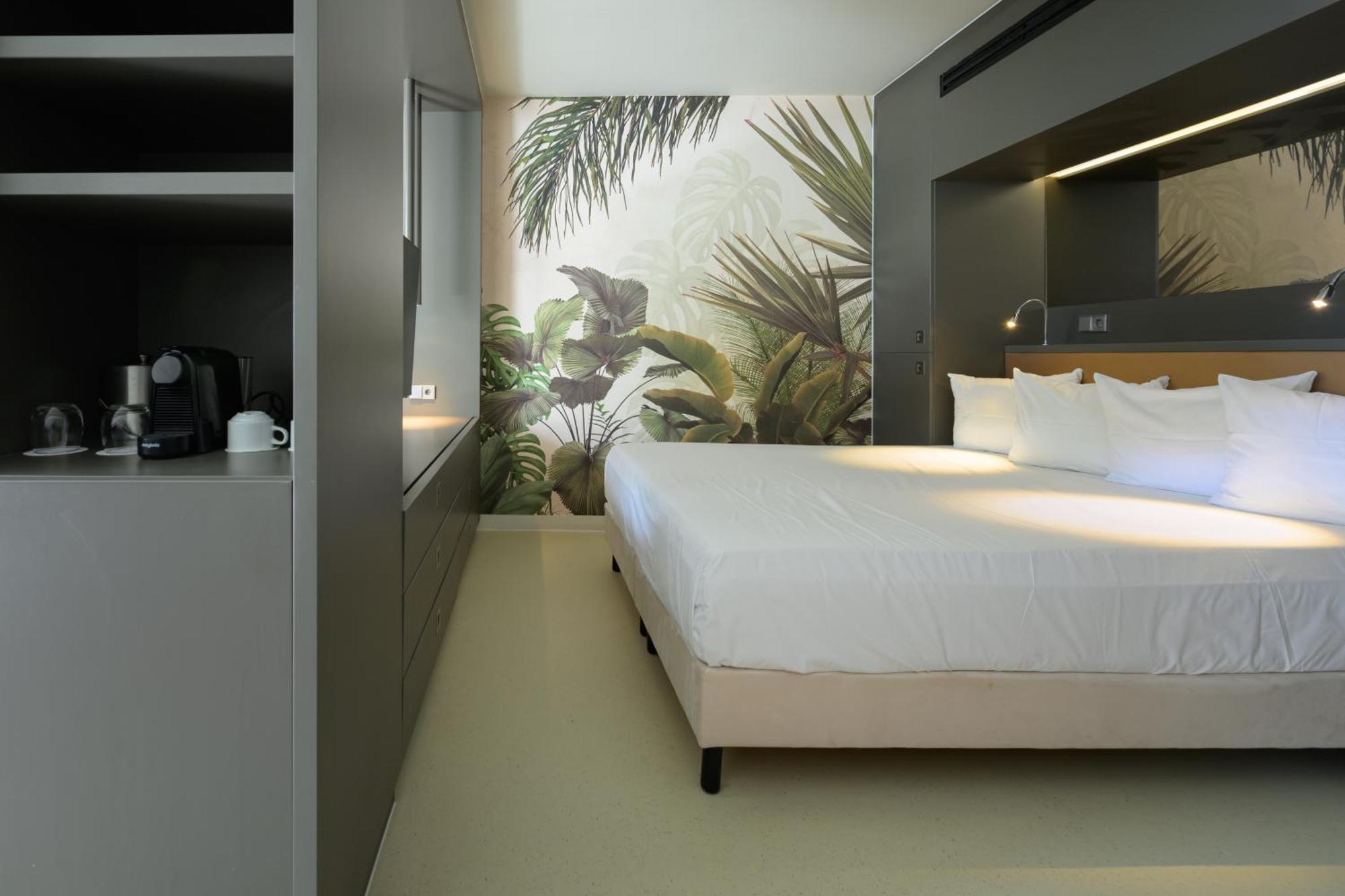 King Room Boulevard View