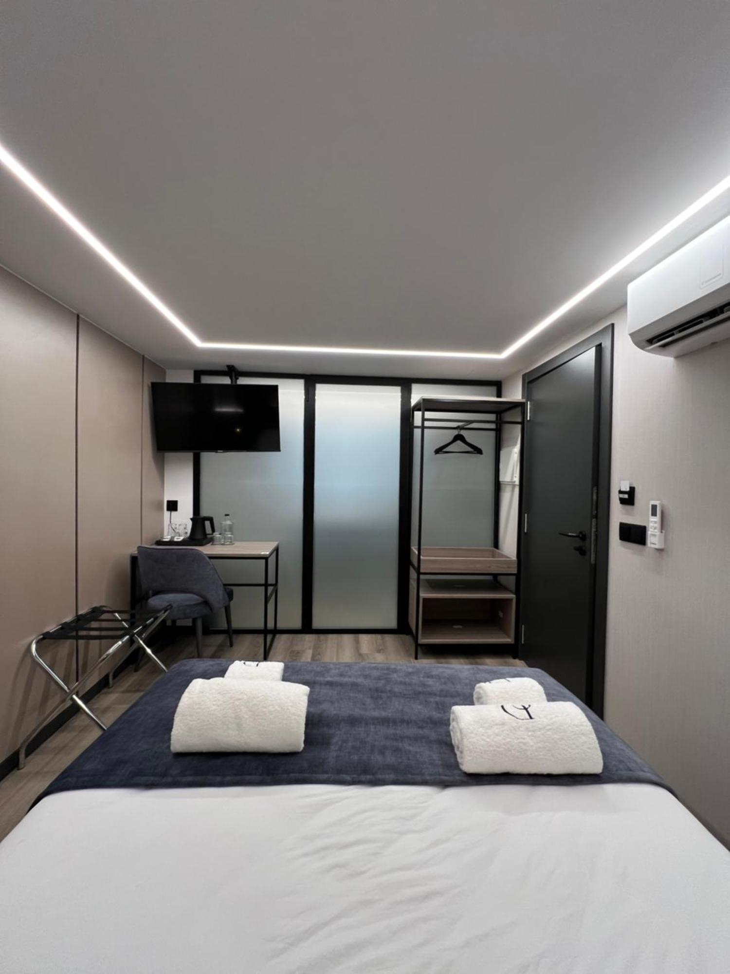 Budget Double Room,1580736693:JPEG