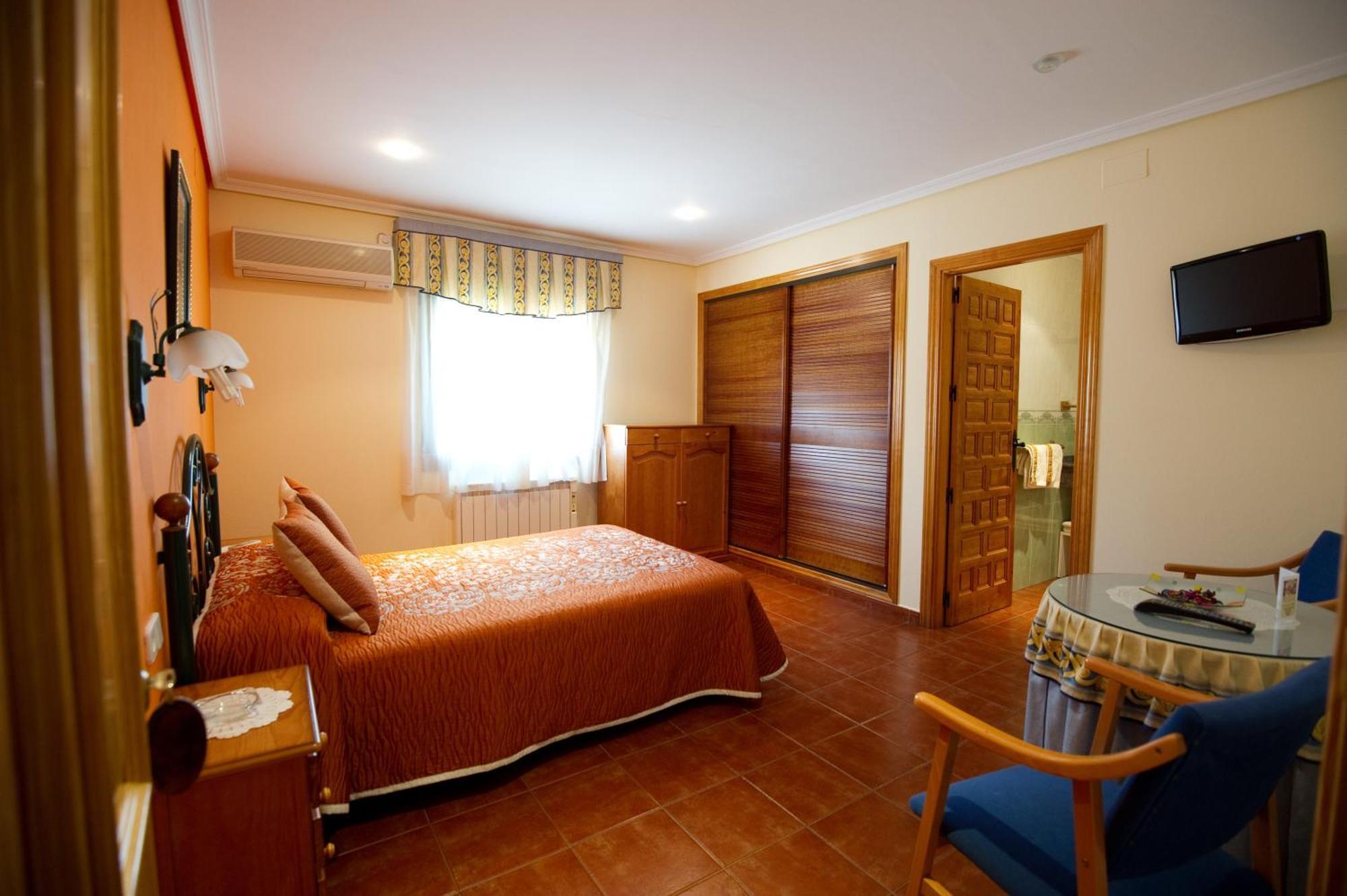 Superior Double or Twin Room,17152481:JPEG