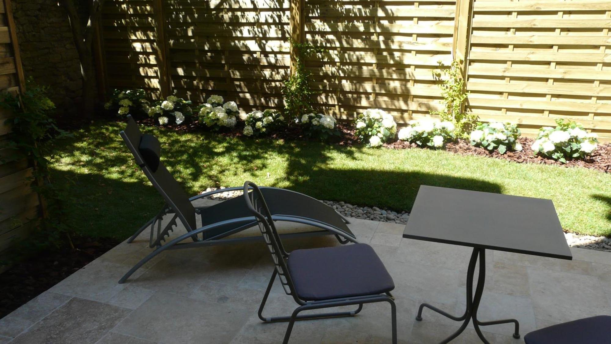 Studio Private Garden 6 Cours des Fontaines