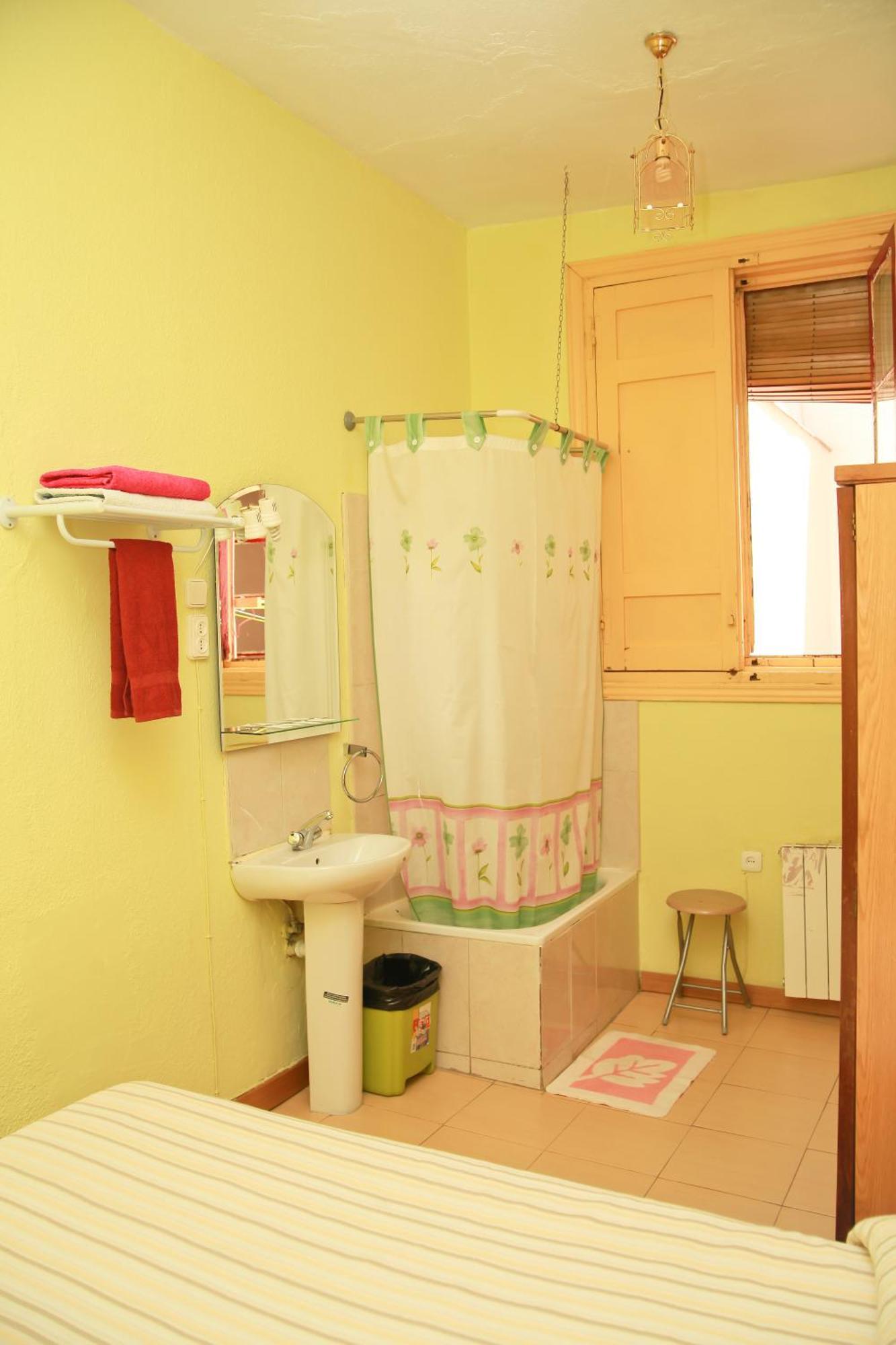 Double Room Shower