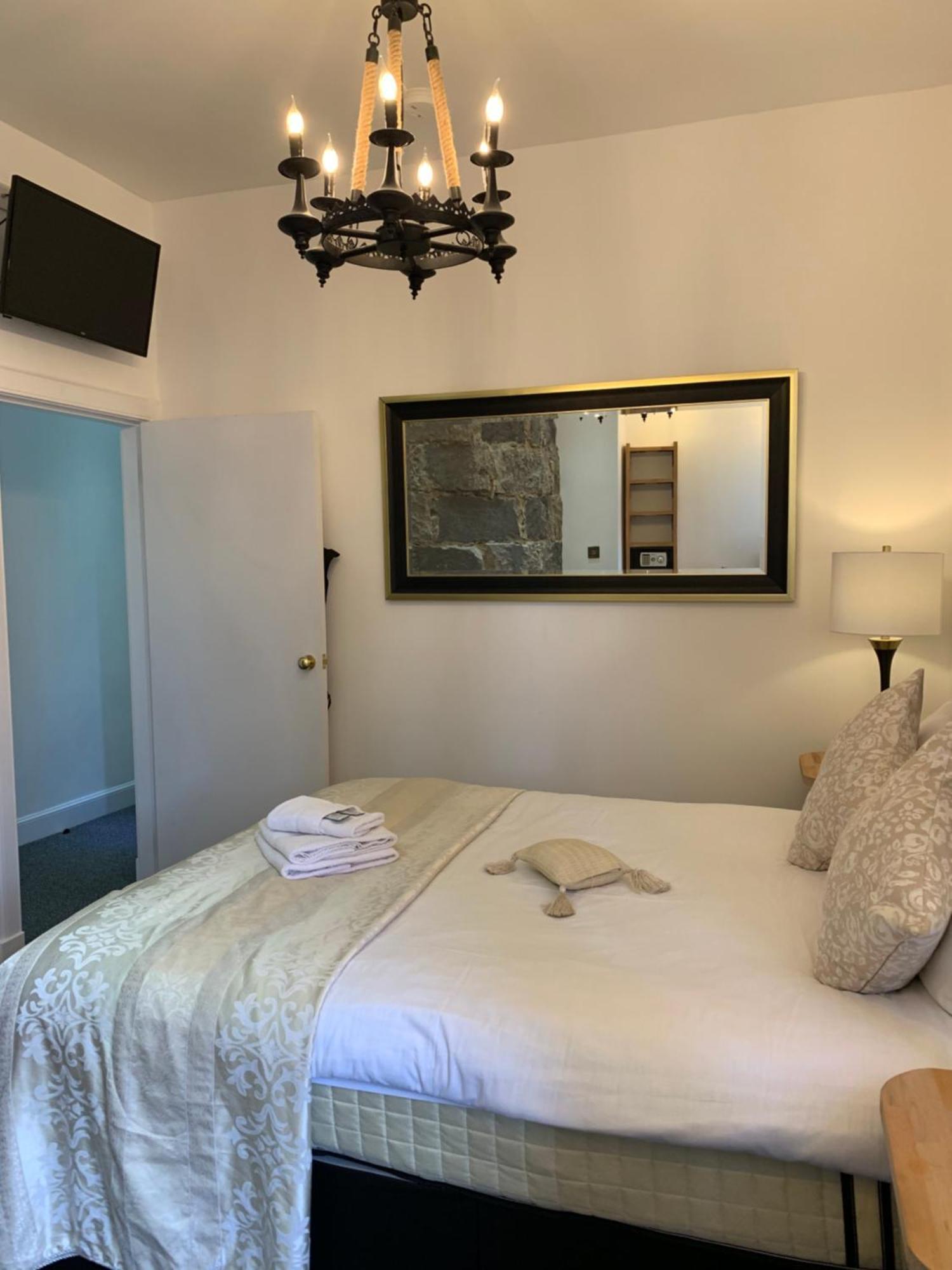 Inner Courtyard View Suite Toom Tabard