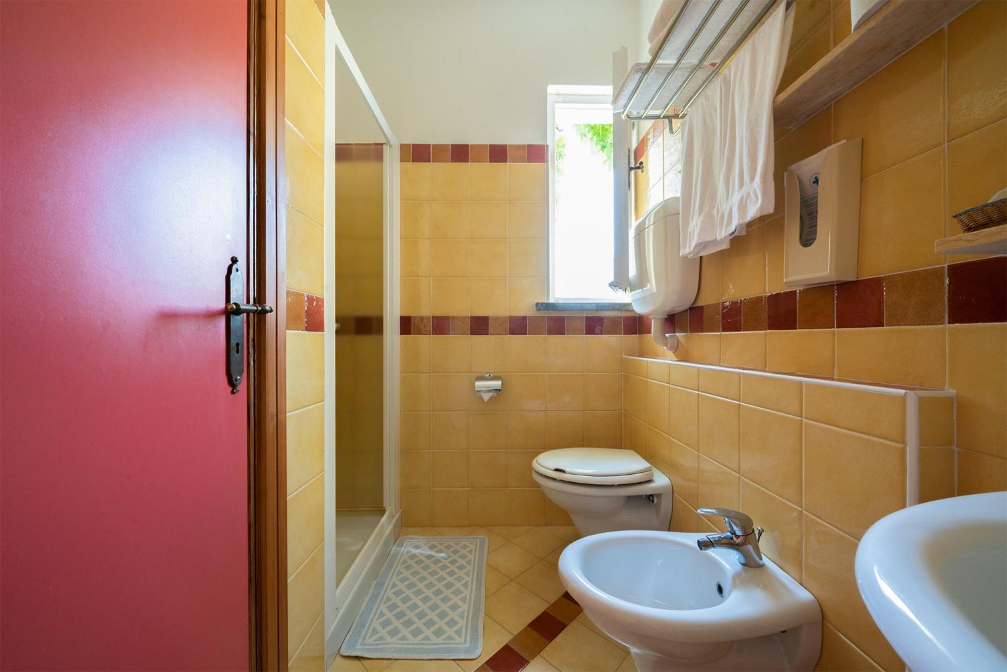 Standard Quadruple Room,1580971989:JPEG
