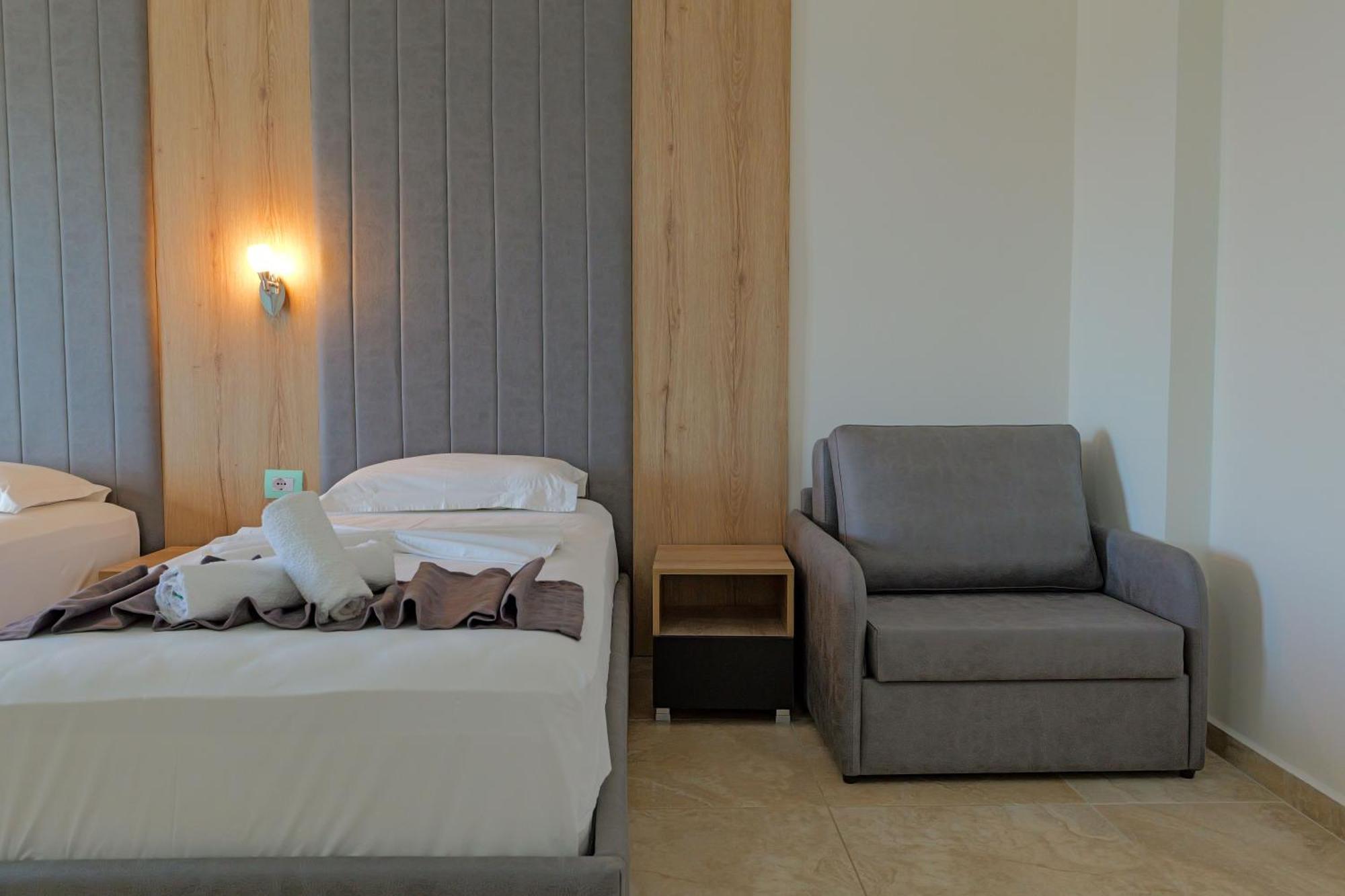 Triple Room Sea View