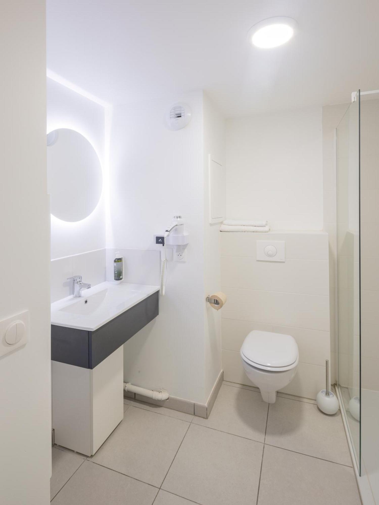 Comfort Studio One Double Bed or Two Single Beds,1581620007:JPEG