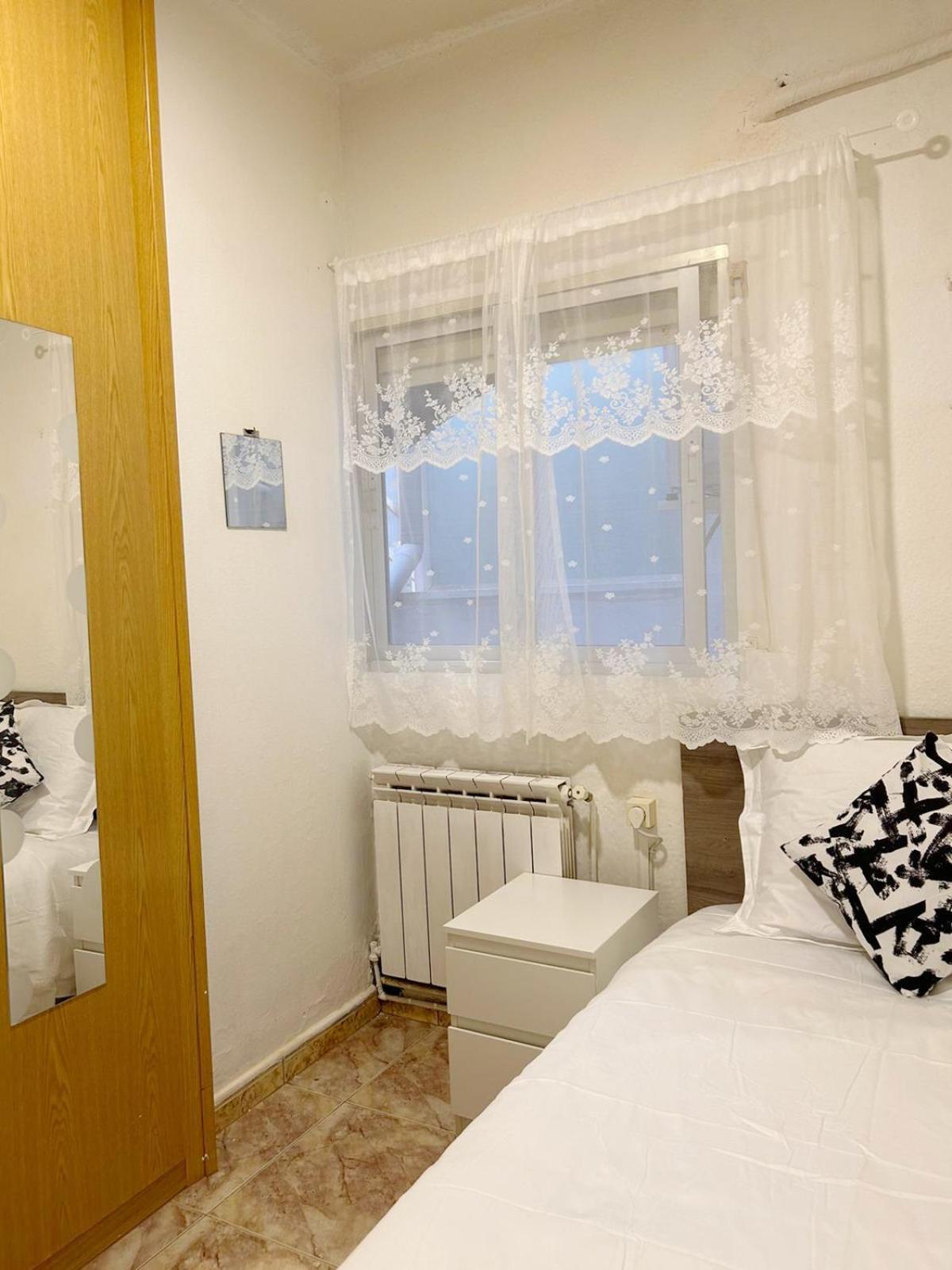 Single Room Private Bathroom