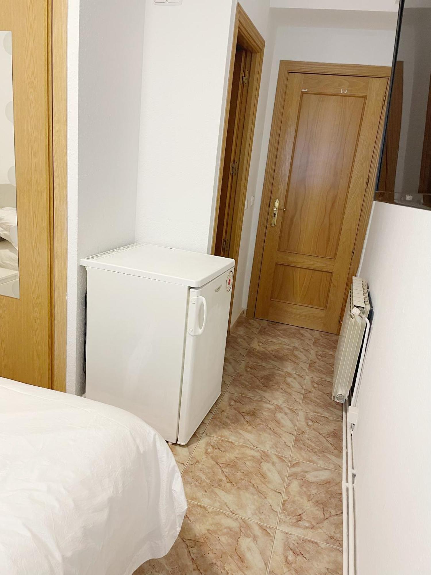 Double Room Private Bathroom