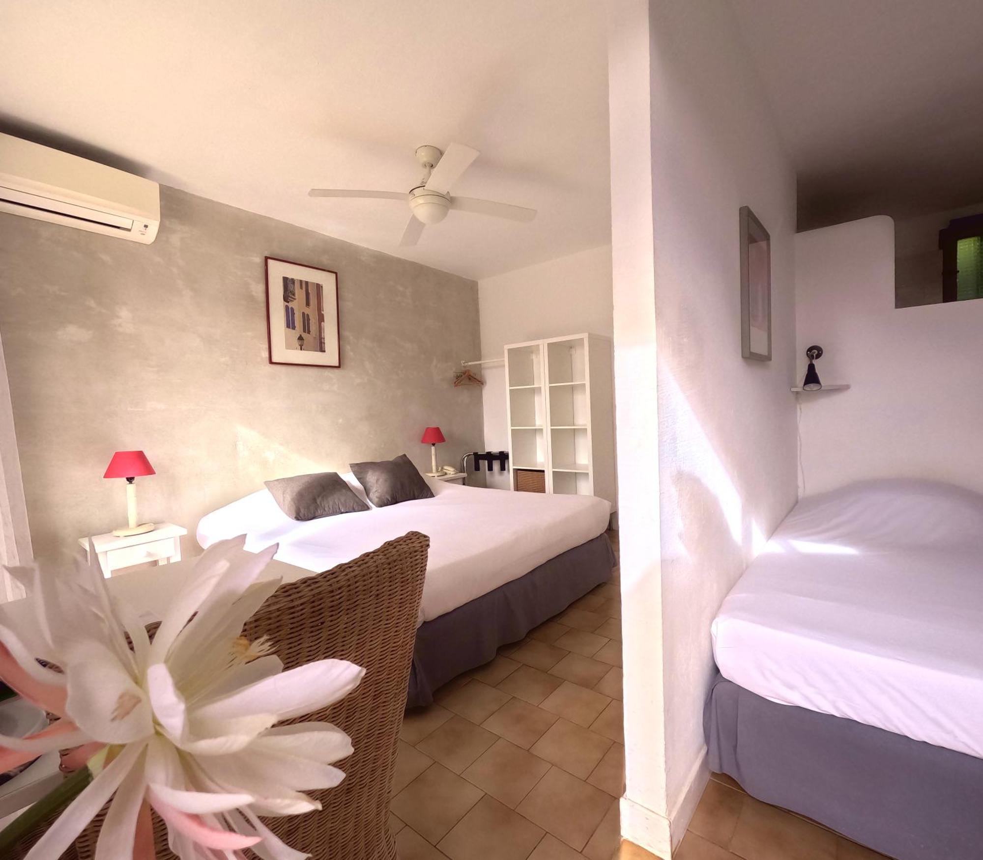 Superior Triple Room Sea View,1583062300:JPEG