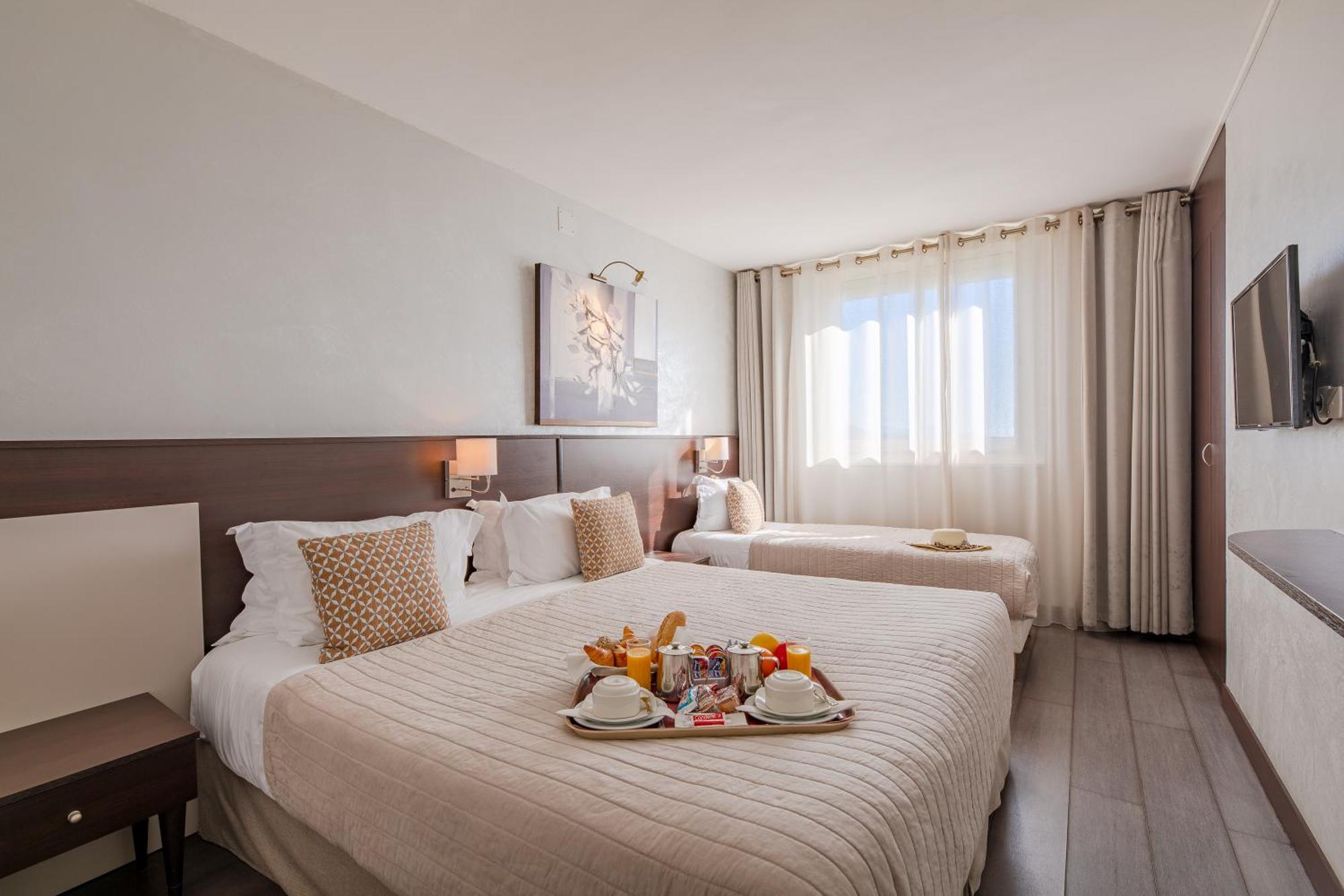Triple room without balcony panoramic sea view First floor