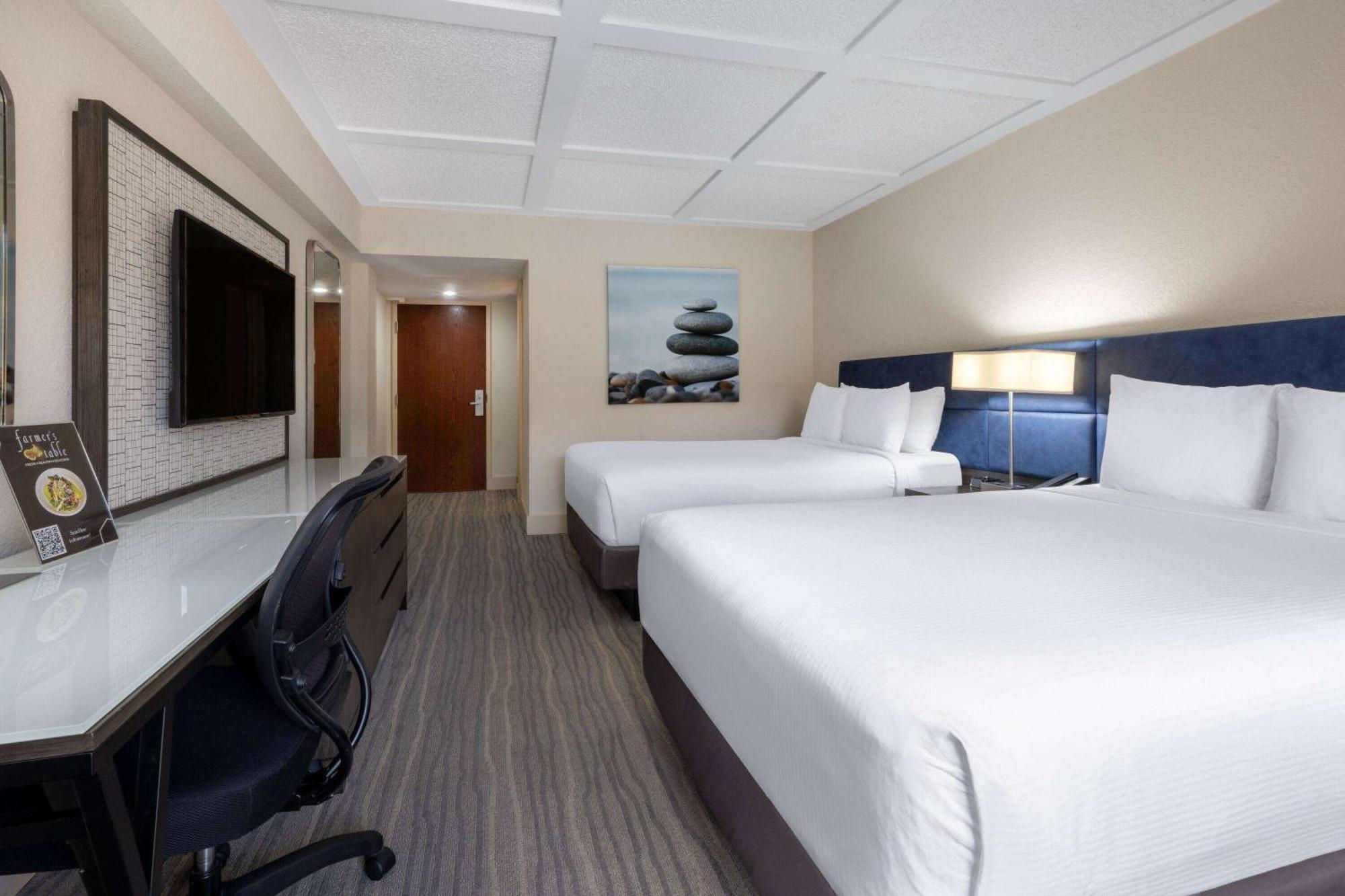 Double Room Two Double Beds Non-Smoking