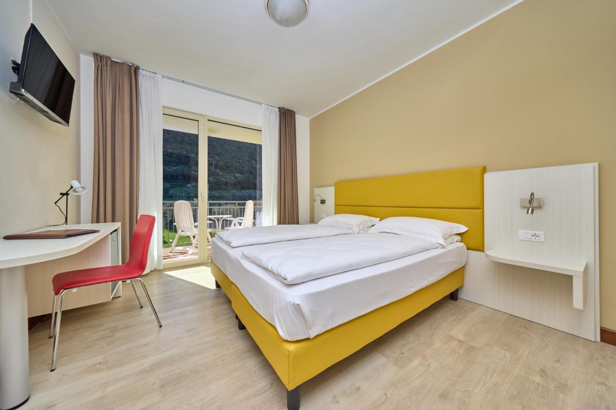 Double or Twin Room Garden View