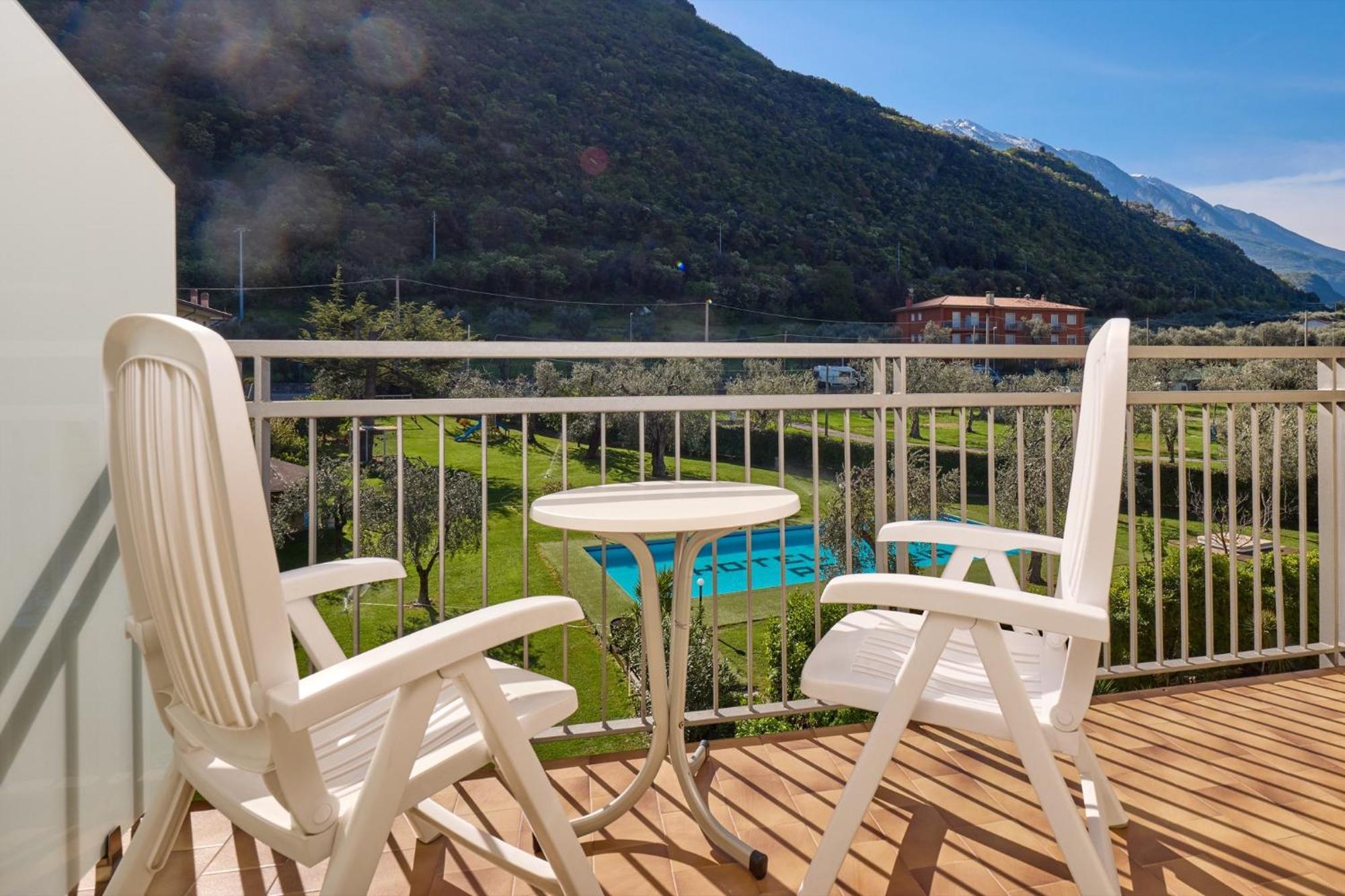 Double or Twin Room Garden View