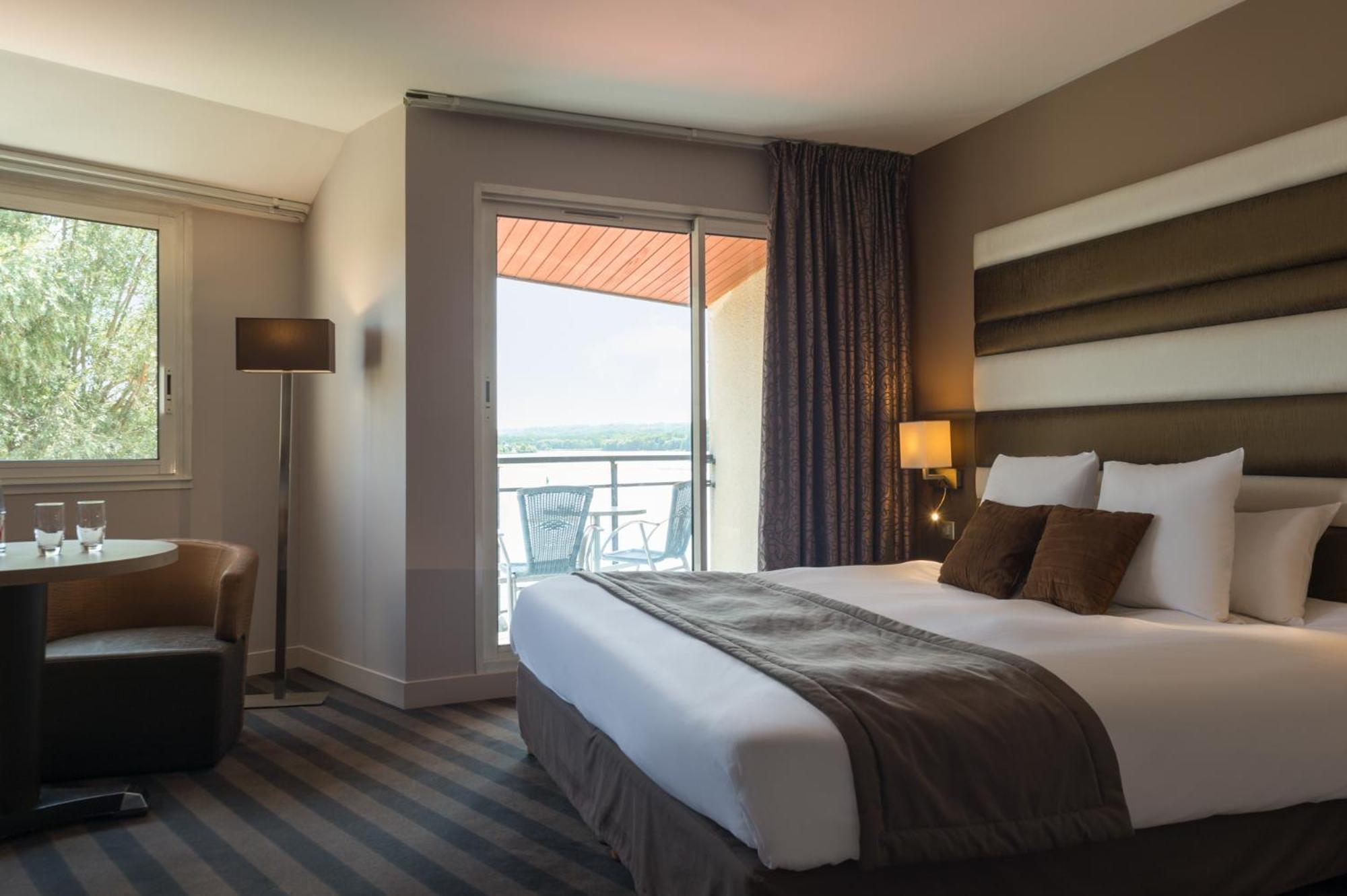 Elegance Room Lake View,1706356314:JPEG