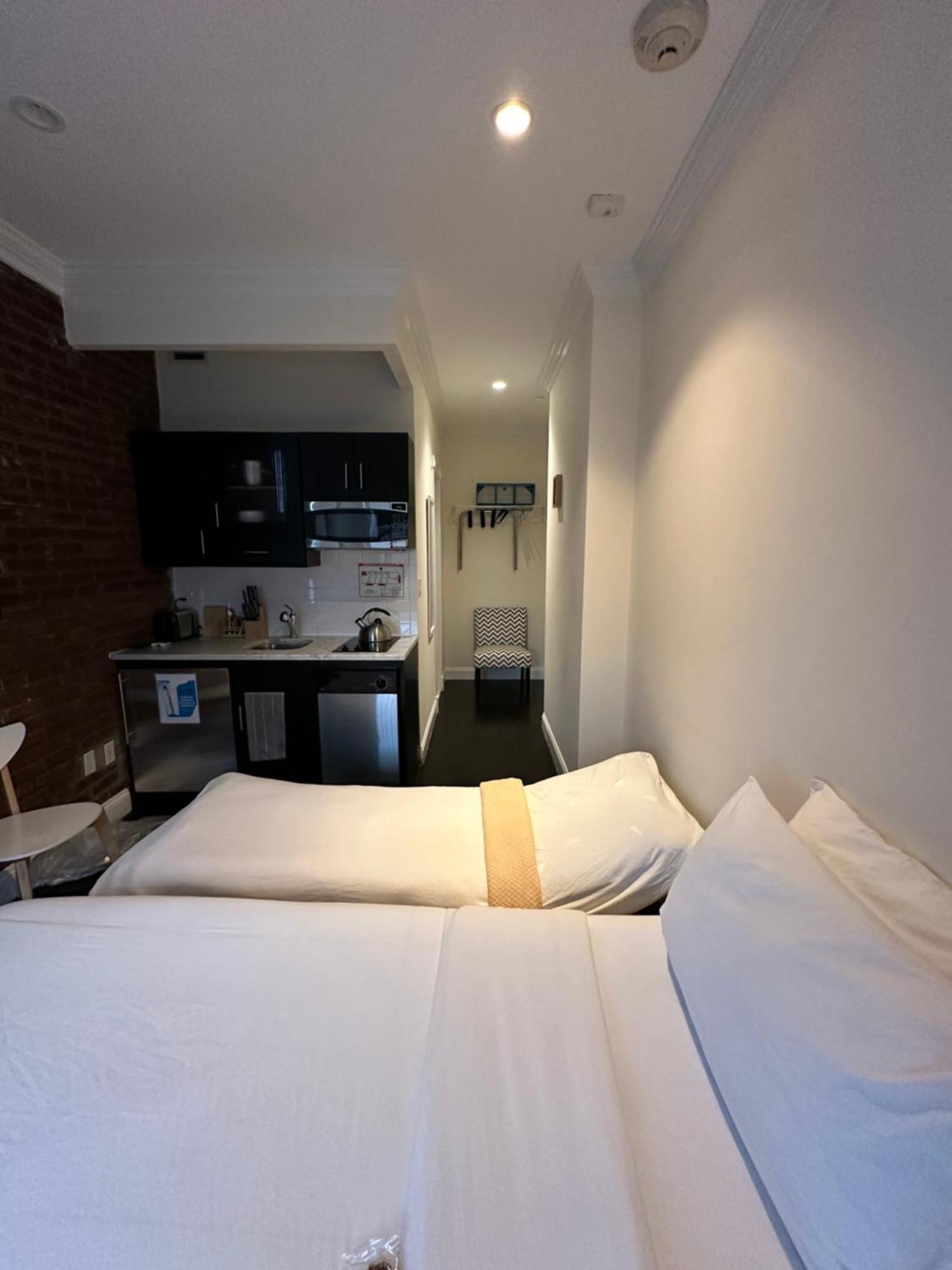 Deluxe Double Room Extra Bed,1583098306:JPEG