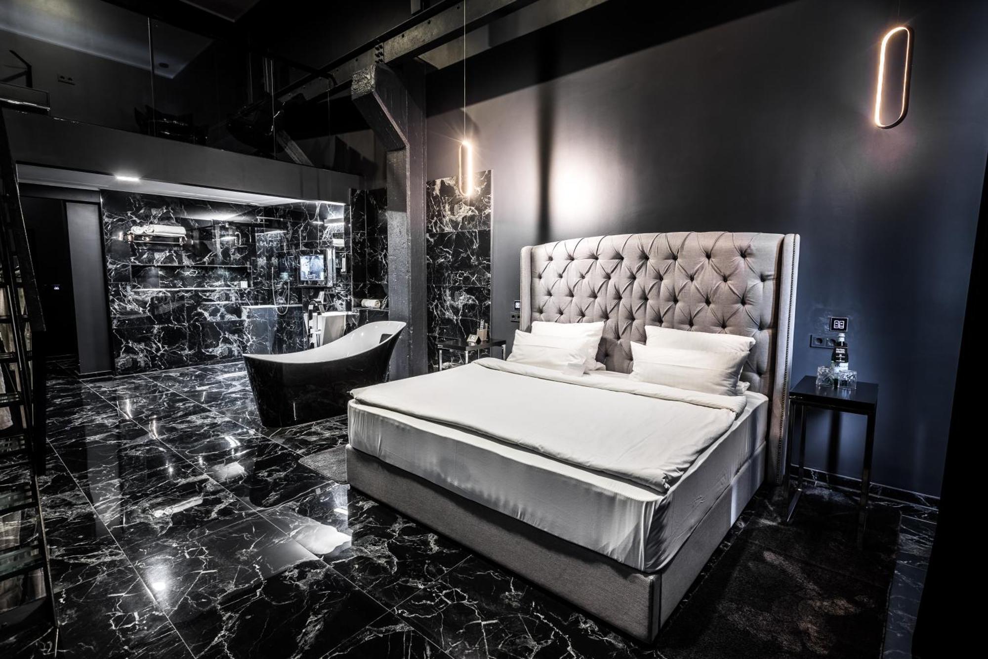 Manhattan Loft,1583157705:JPEG