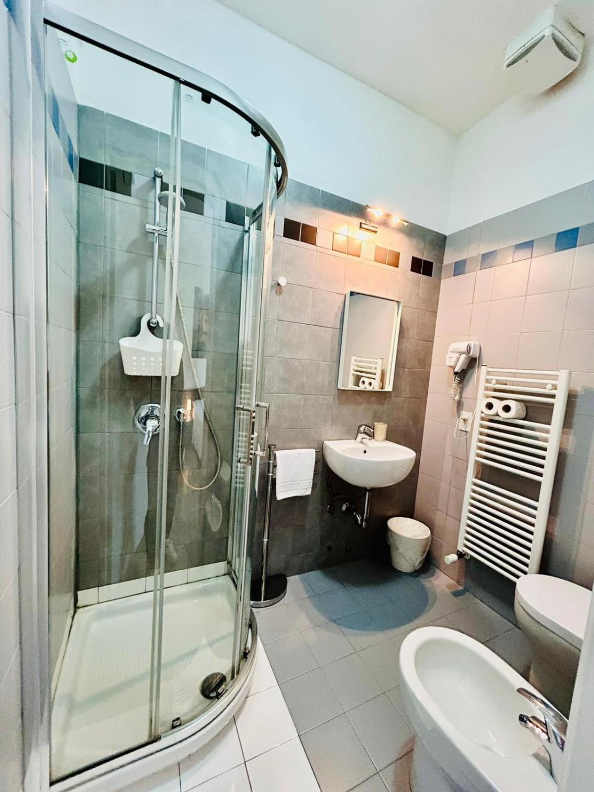 Single Room Private Bathroom