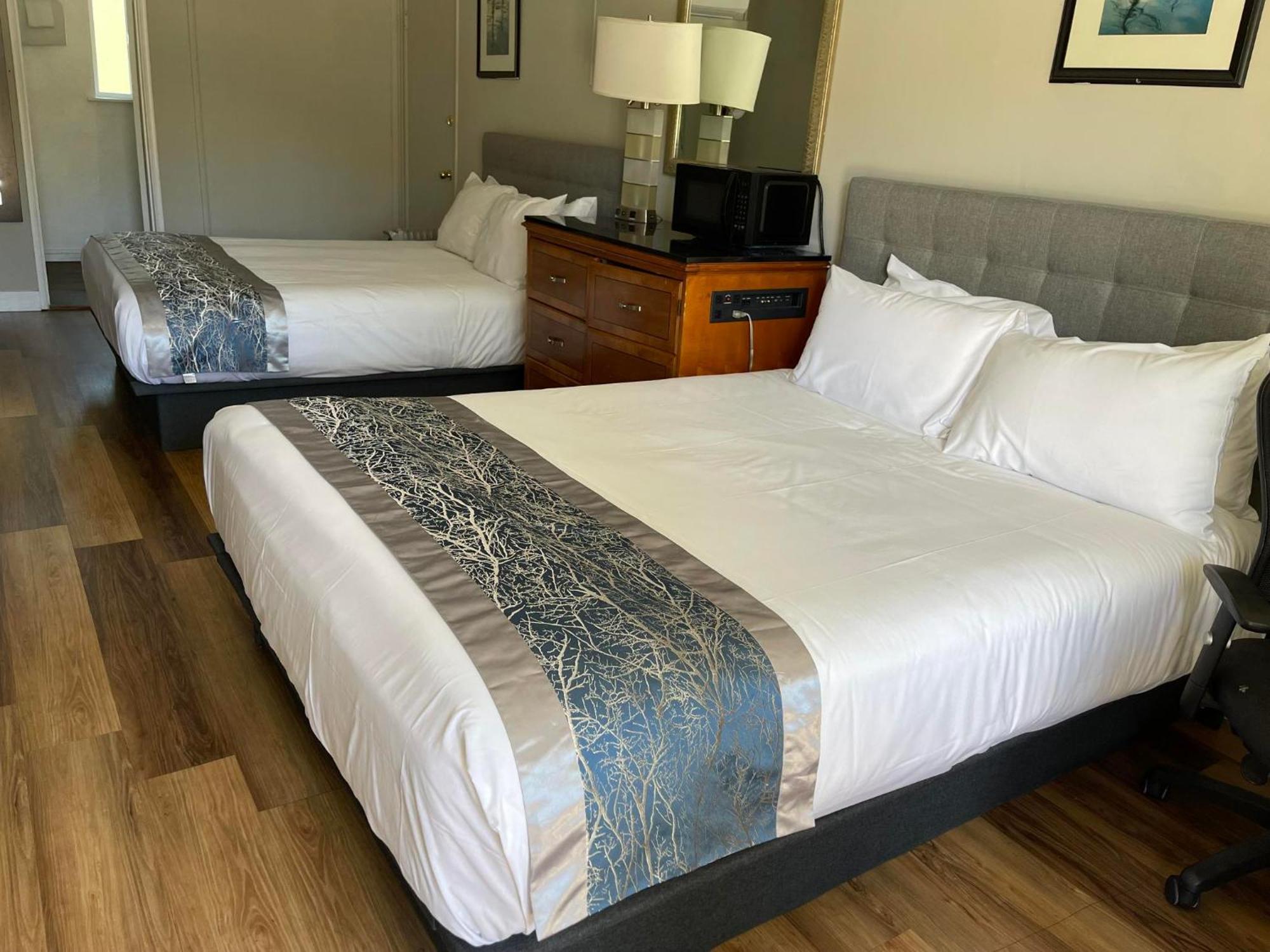 Superior Queen Room