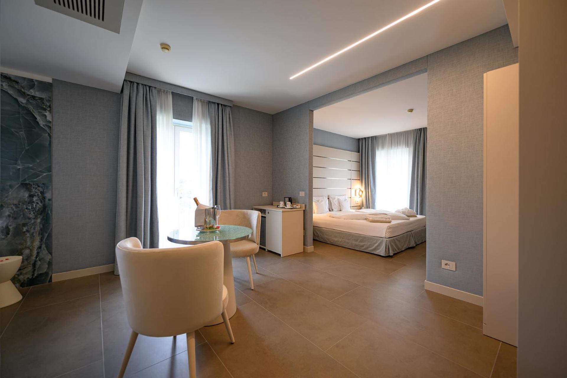 King Room Spa Bath