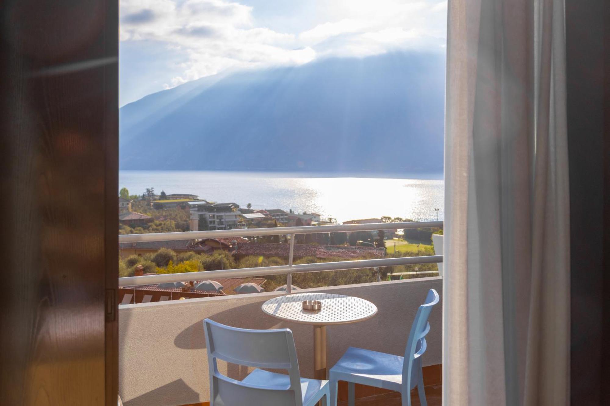 Double Room Lake View