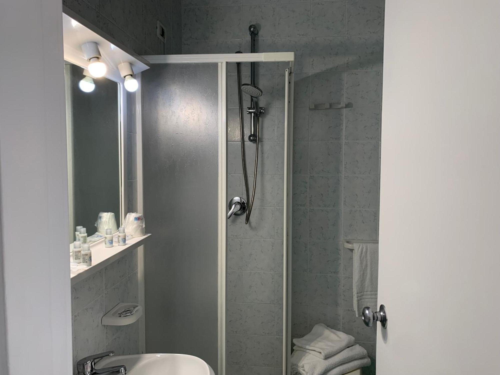 Basic Double Room