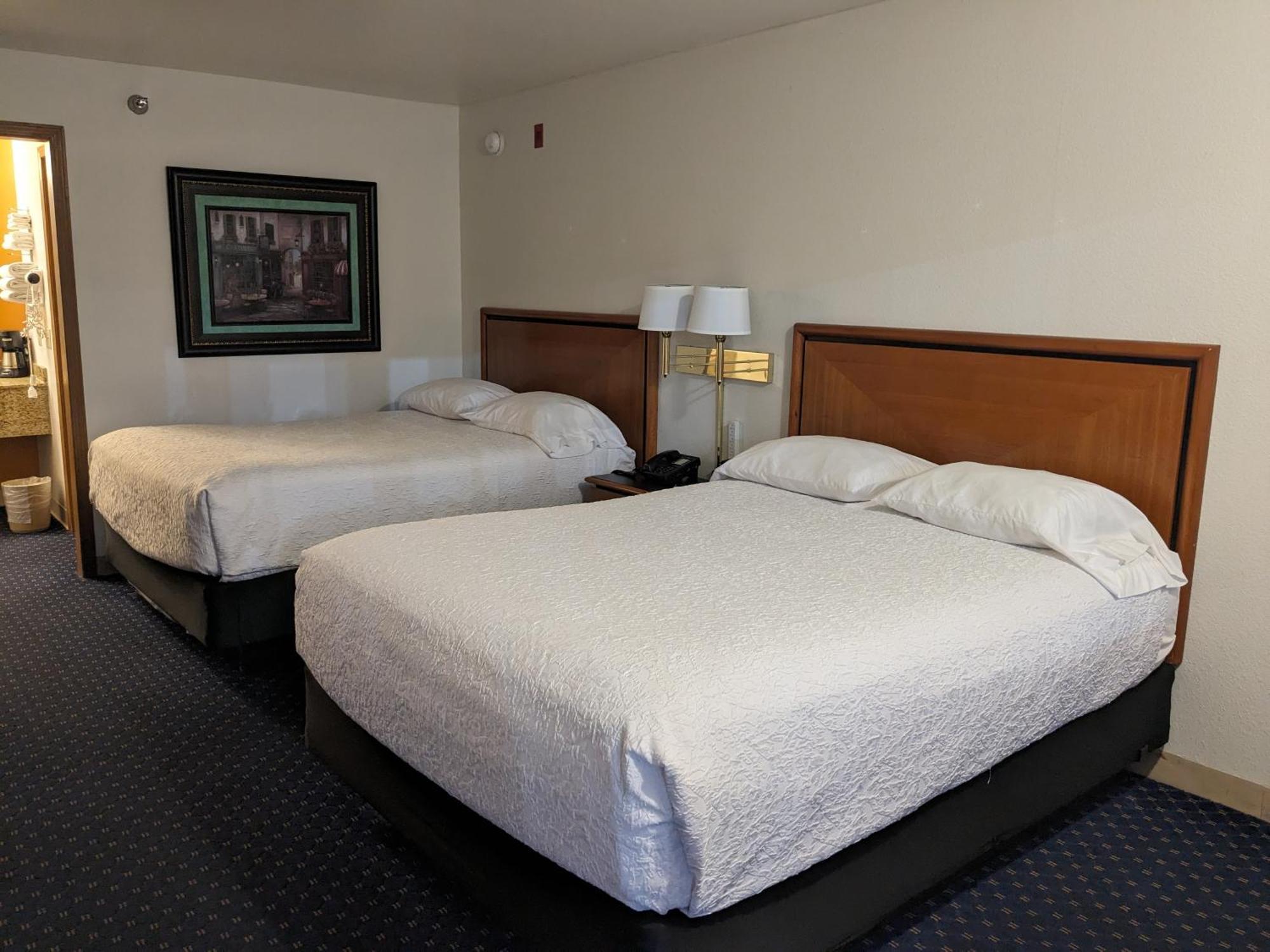 Queen Room Two Queen Beds