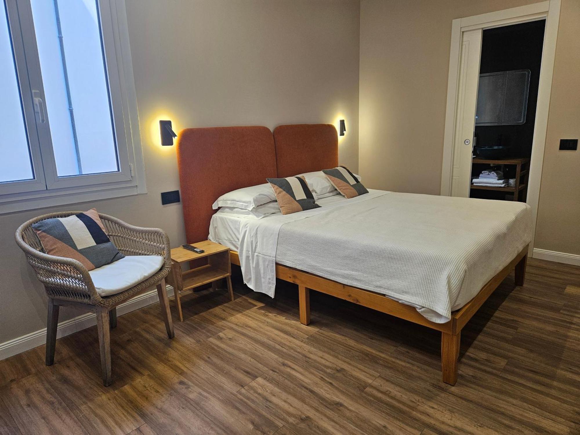 Standard Triple Room,1583687964:JPEG