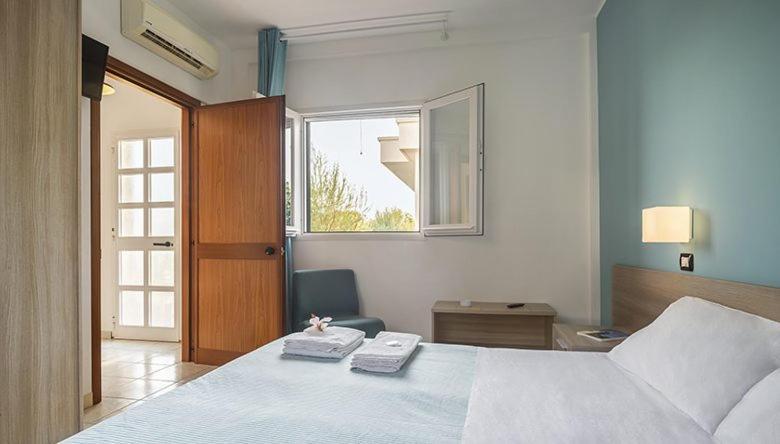 One-Bedroom Bungalow